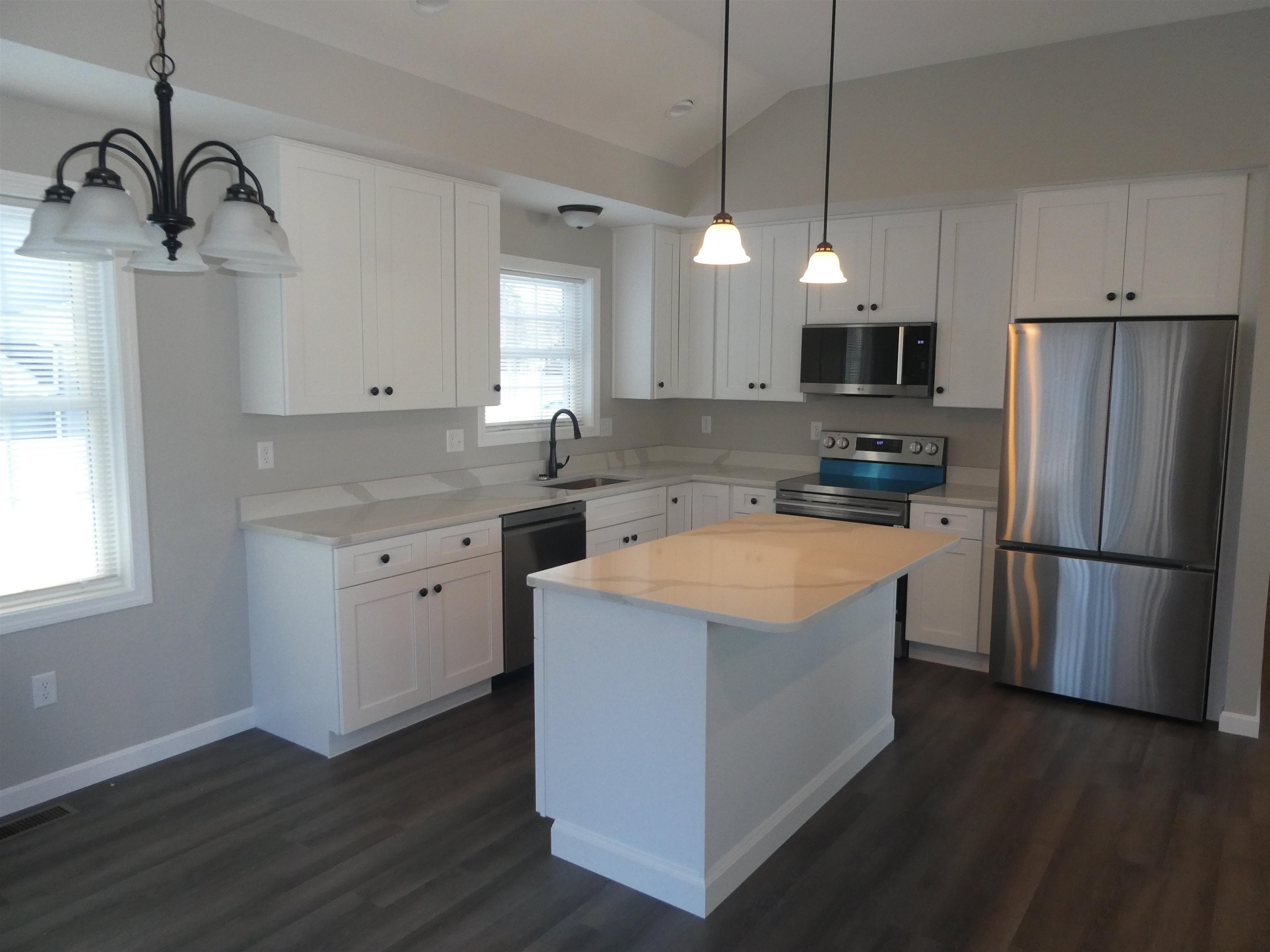 Homes for sale in Manchester, NH | 106 West Hillcrest Ave, Manchester, NH 03103 | MLS# 5071209