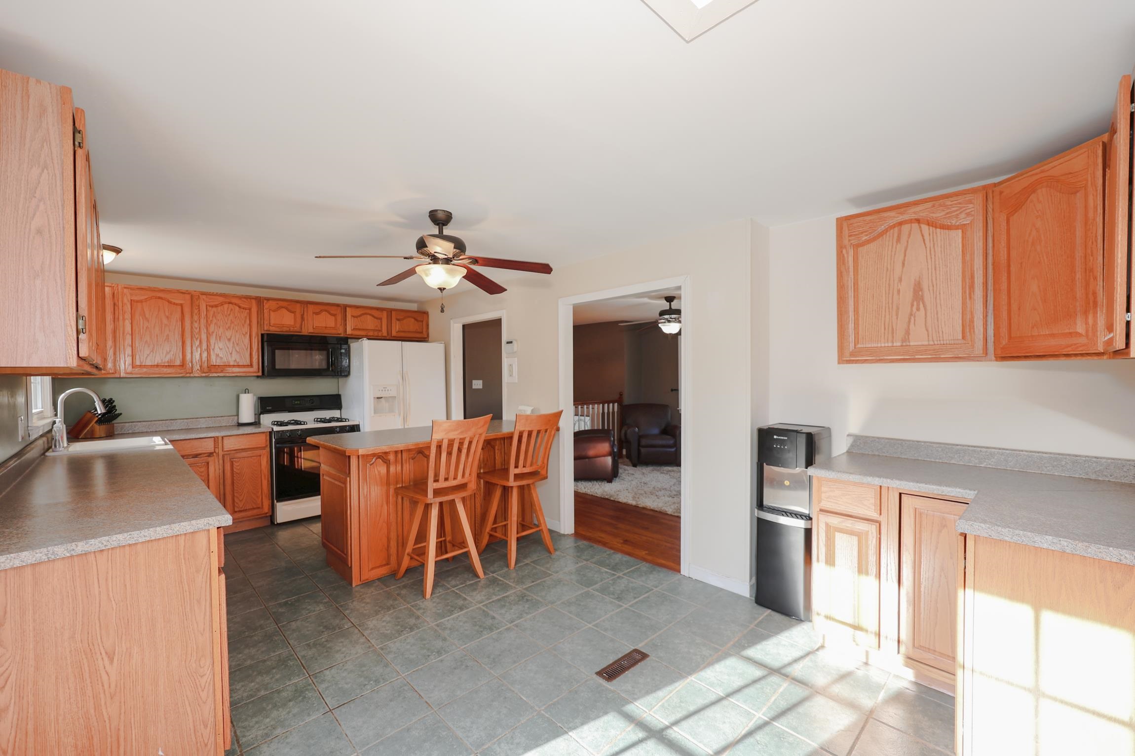 Homes for sale in Merrimack, NH | 14 Mayflower Dr, Merrimack, NH 03054 | MLS# 5071211