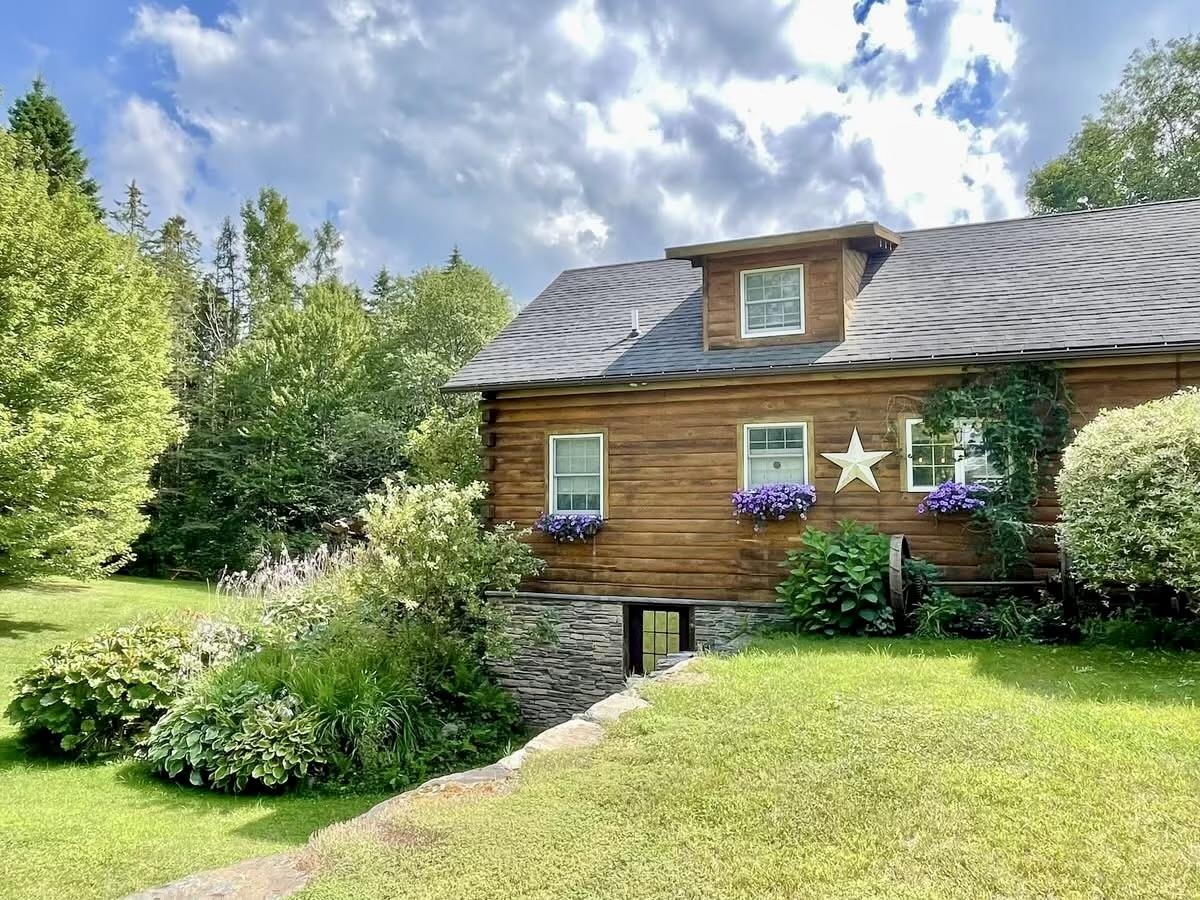 Homes for sale in Danville, VT | 2155 Oneida Rd, Danville, VT 05828 | MLS# 5071214