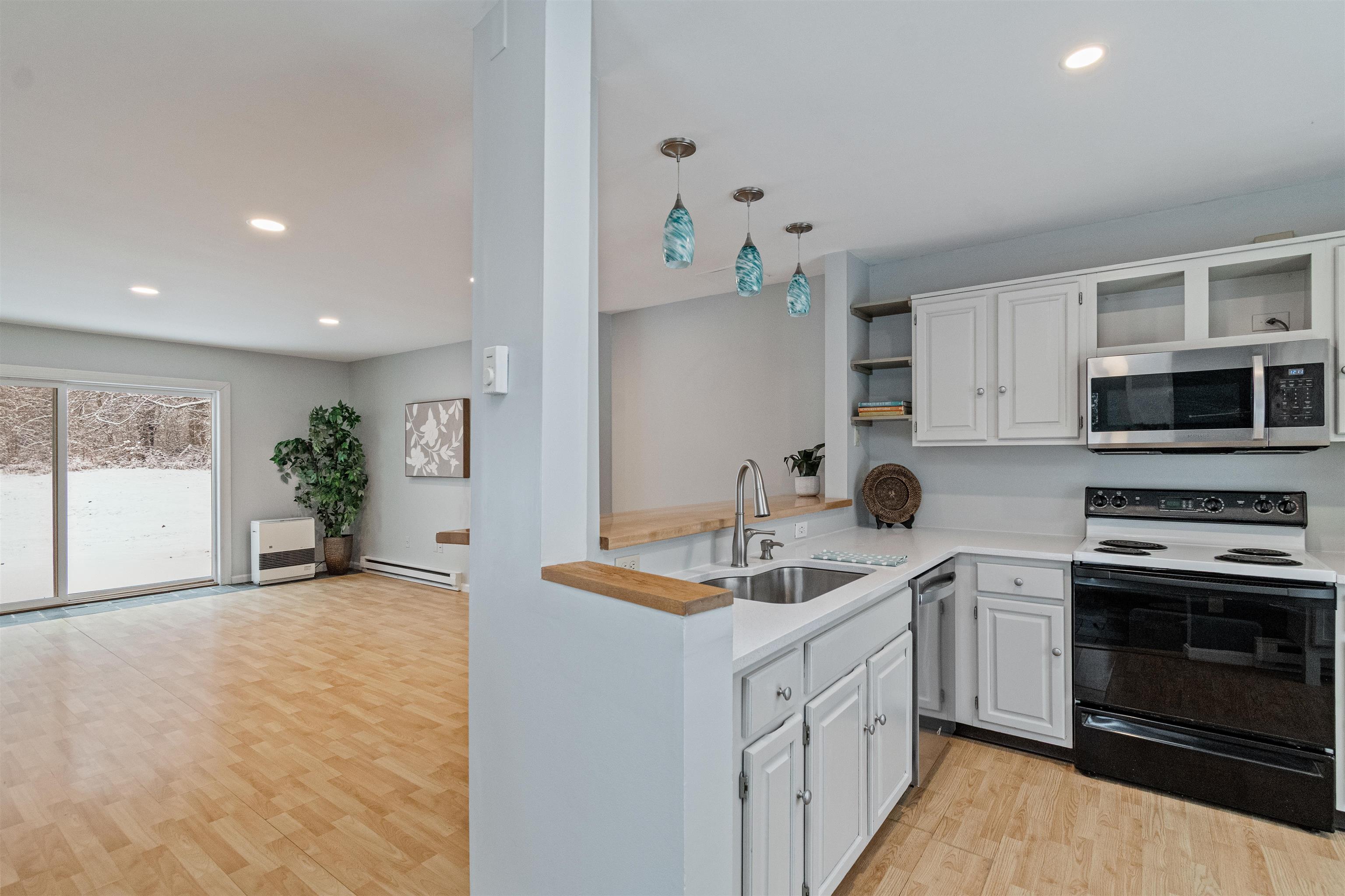 Homes for sale in Shelburne, VT | 71 Ti Ln, Shelburne, VT 05482 | MLS# 5071219