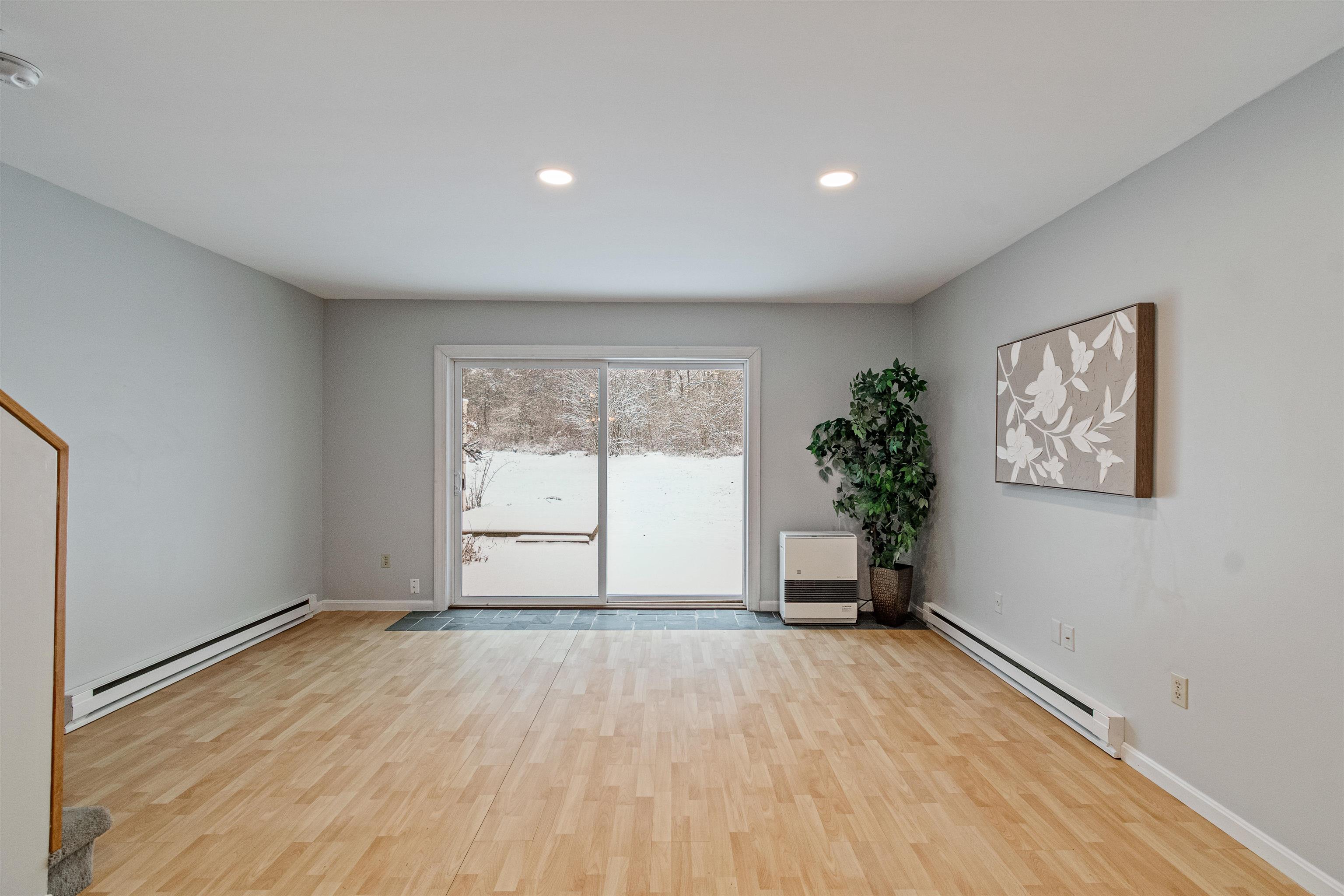 Homes for sale in Shelburne, VT | 71 Ti Ln, Shelburne, VT 05482 | MLS# 5071219