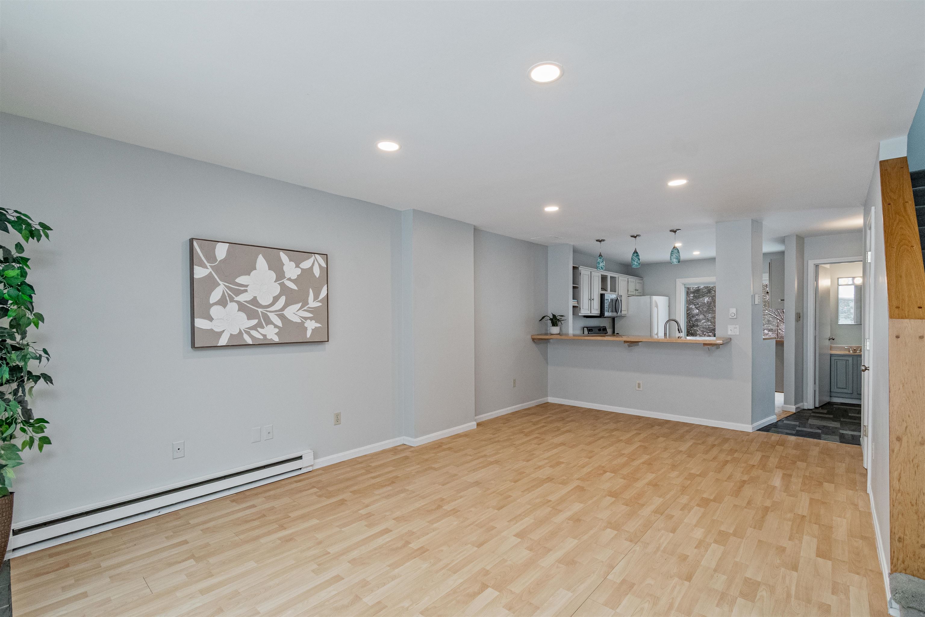 Homes for sale in Shelburne, VT | 71 Ti Ln, Shelburne, VT 05482 | MLS# 5071219