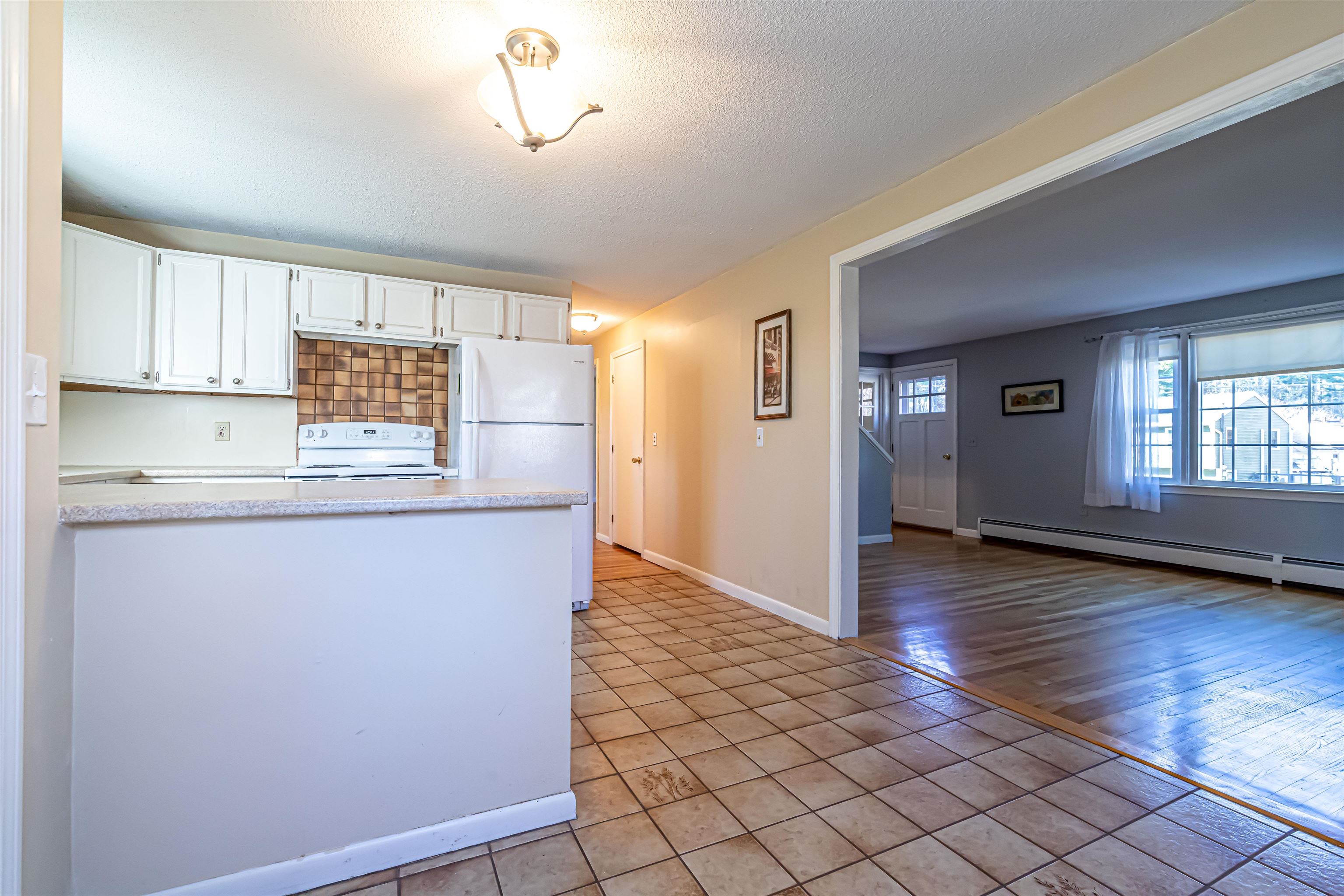 Homes for sale in Nashua, NH | 30 Gendron St, Nashua, NH 03062 | MLS# 5071222