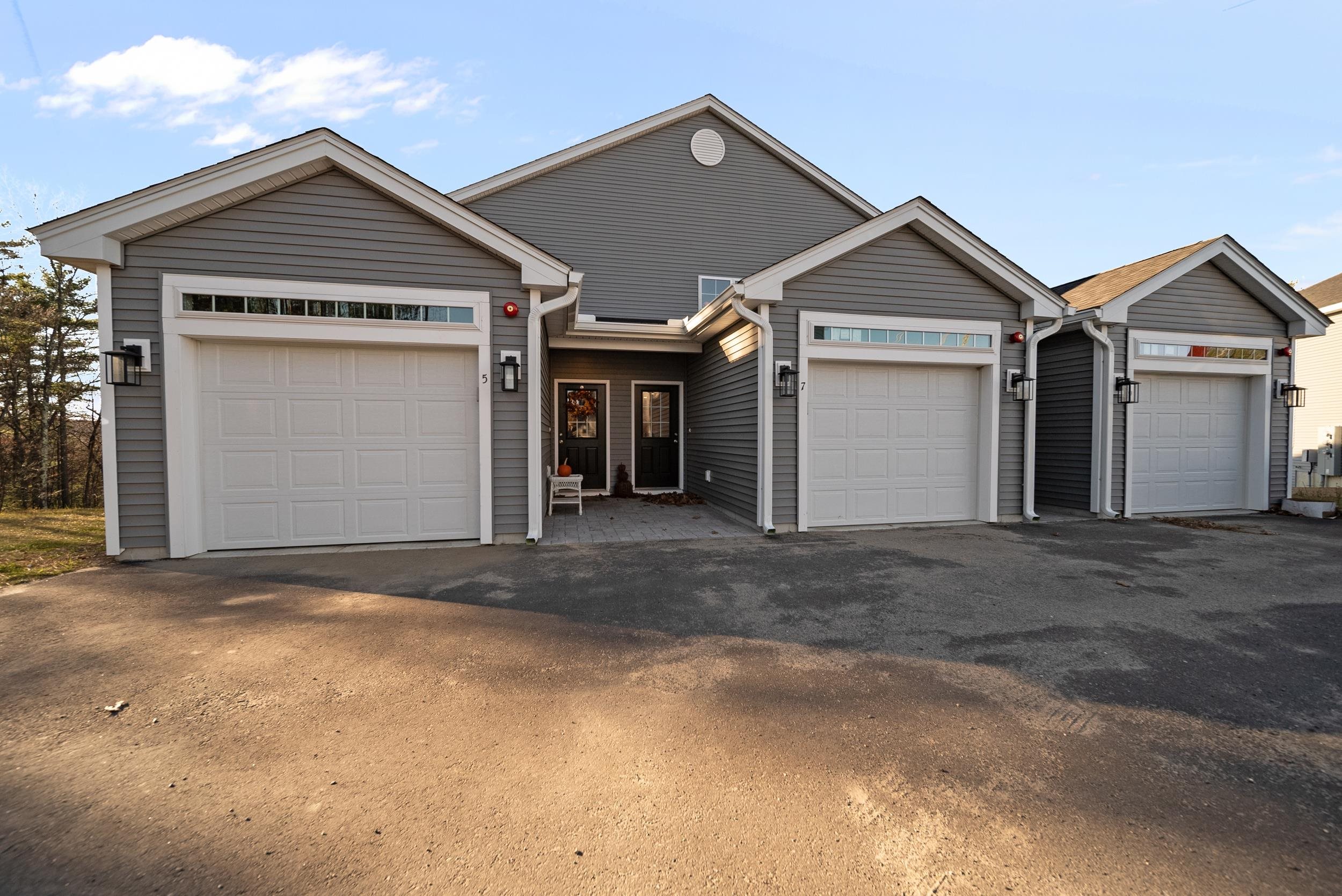 Homes for sale in Windham, NH | 7 Cypress Ln #5, Windham, NH 03087 | MLS# 5071239