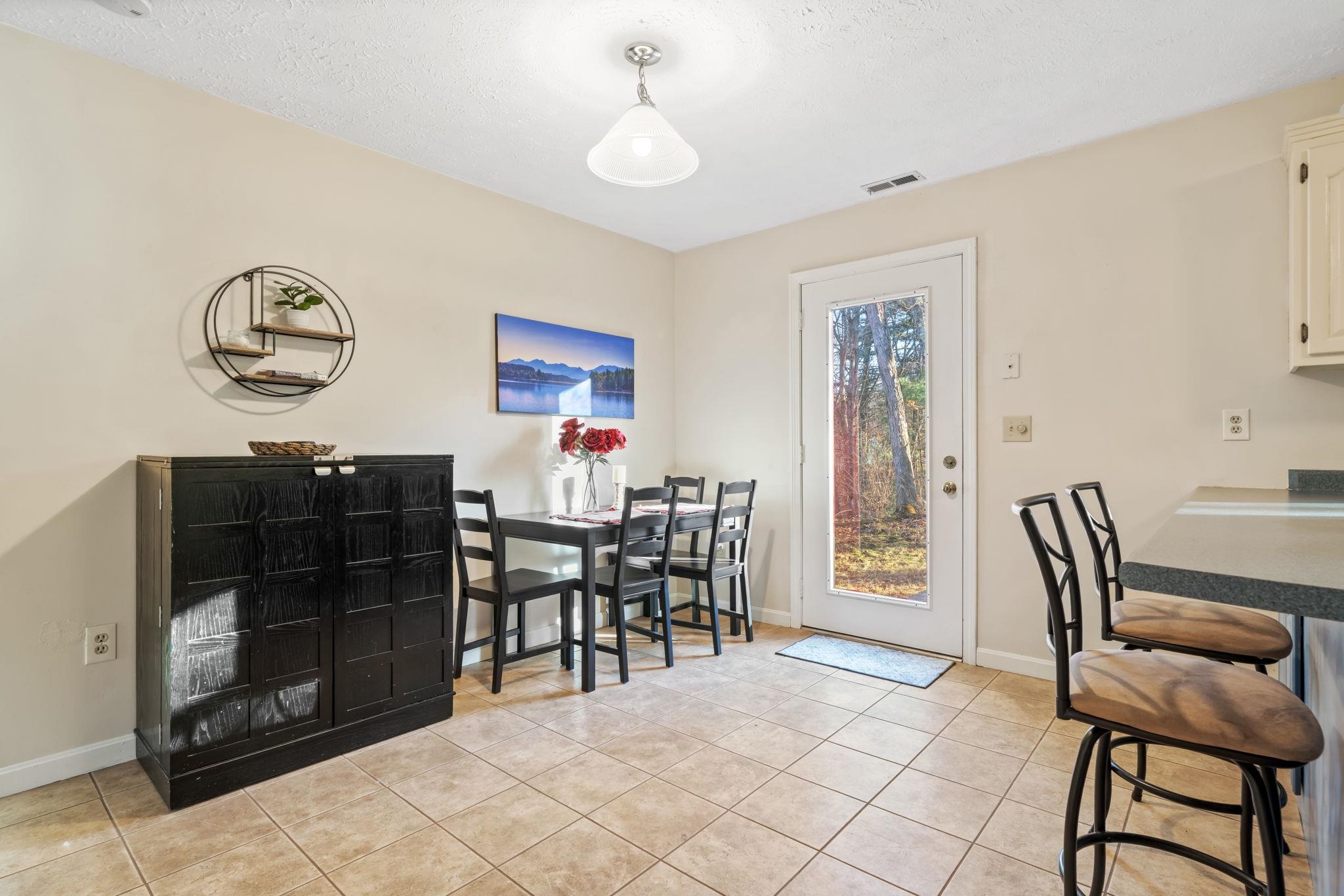 Homes for sale in Hudson, NH | 7 Kingston Way #A, Hudson, NH 03051 | MLS# 5071261