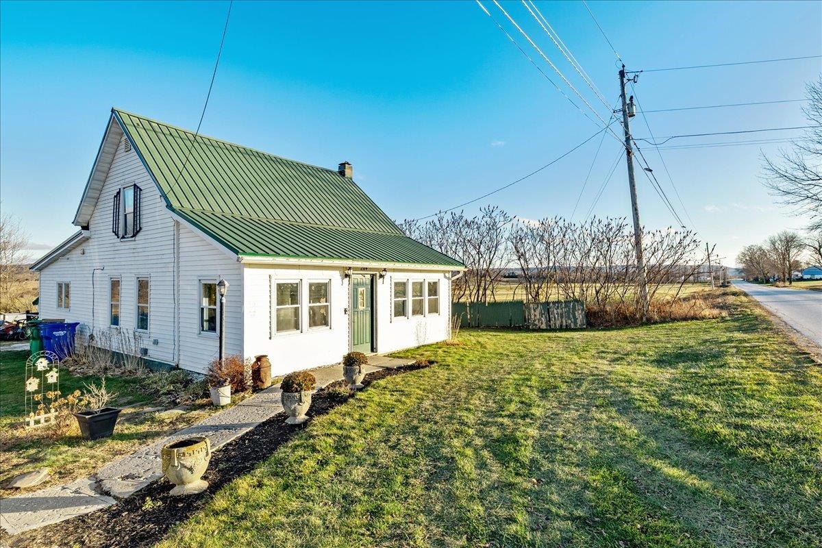 Homes for sale in Sheldon, VT | 284 Cook Rd, Sheldon, VT 05483 | MLS# 5071277