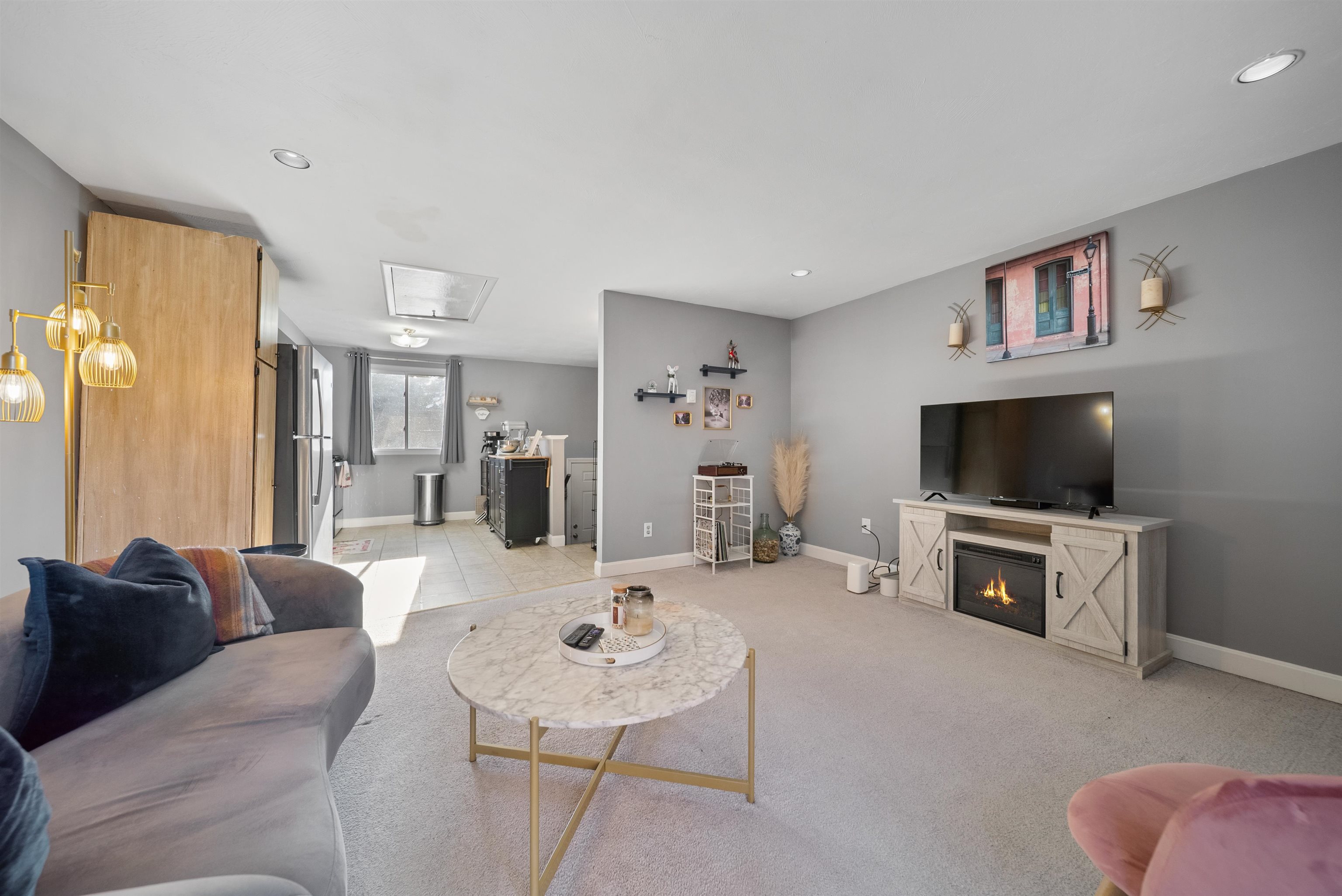 Homes for sale in Manchester, NH | 905 Mammoth Rd #10, Manchester, NH 03104 | MLS# 5071287