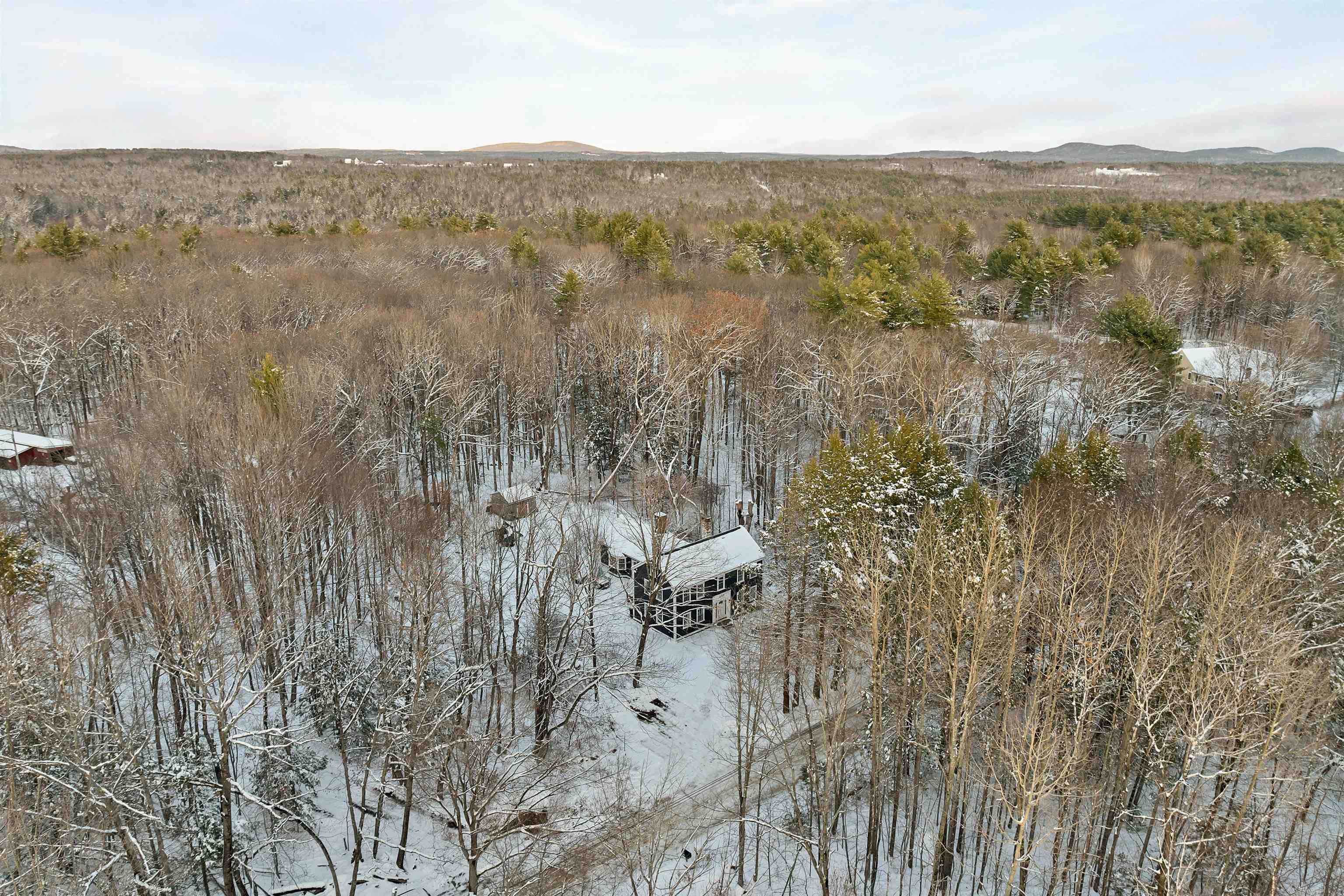 Homes for sale in Deerfield, NH | 289 Currier Rd, Deerfield, NH 03034 | MLS# 5071299