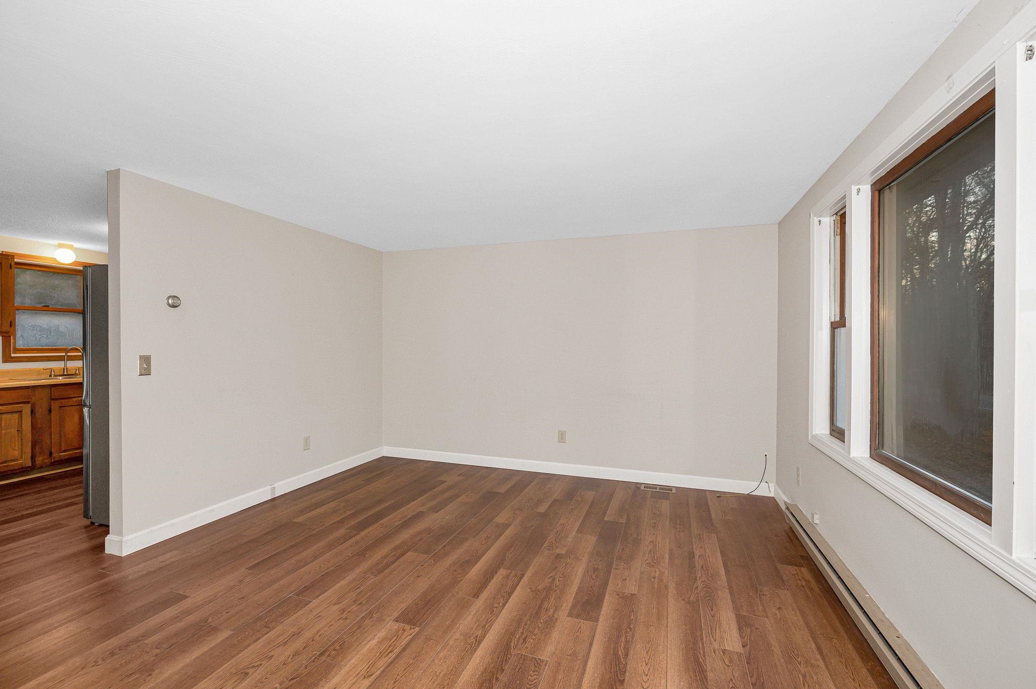 Homes for sale in Fremont, NH | 54 South Rd, Fremont, NH 03044 | MLS# 5071302