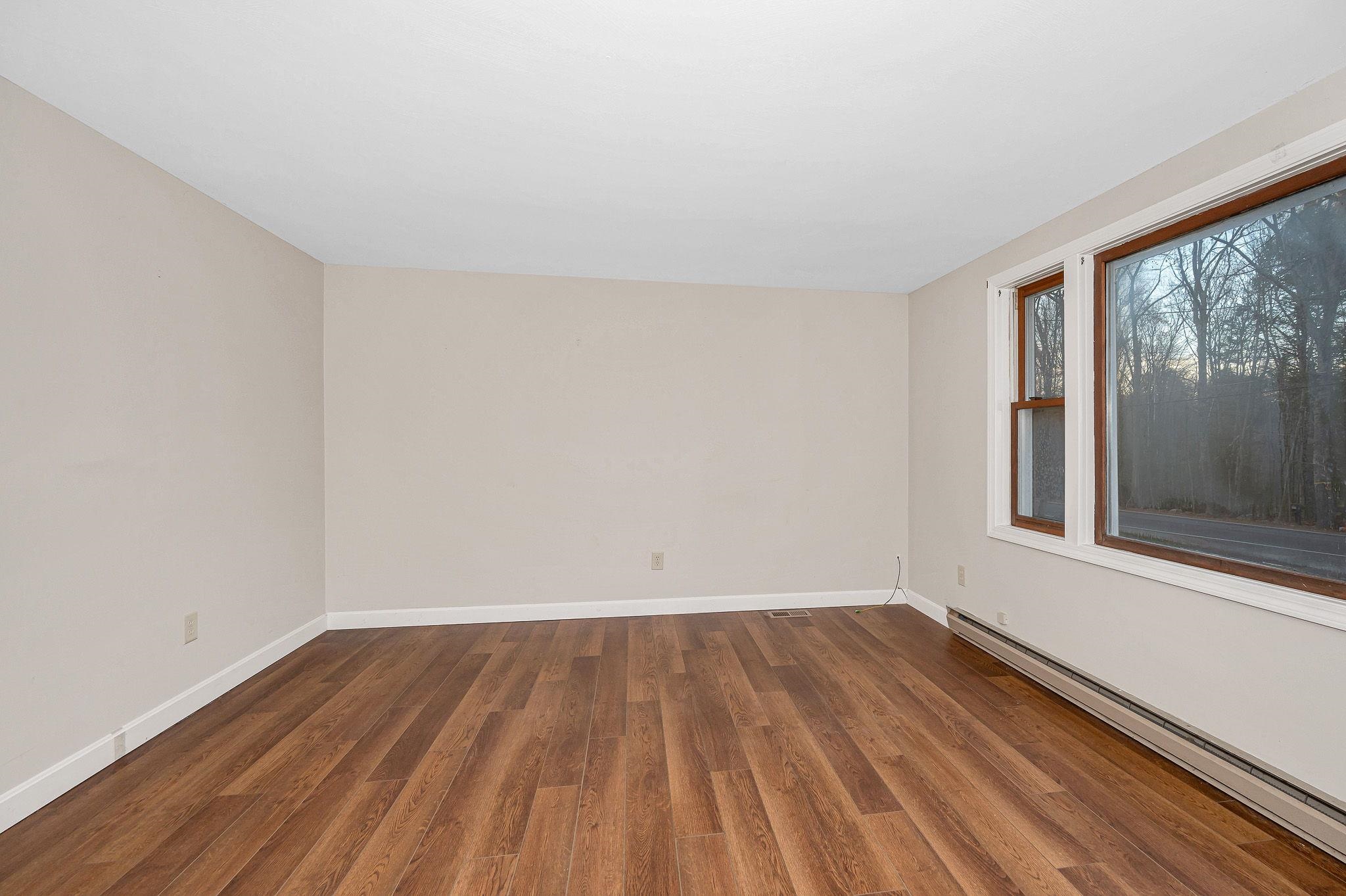 Homes for sale in Fremont, NH | 54 South Rd, Fremont, NH 03044 | MLS# 5071302