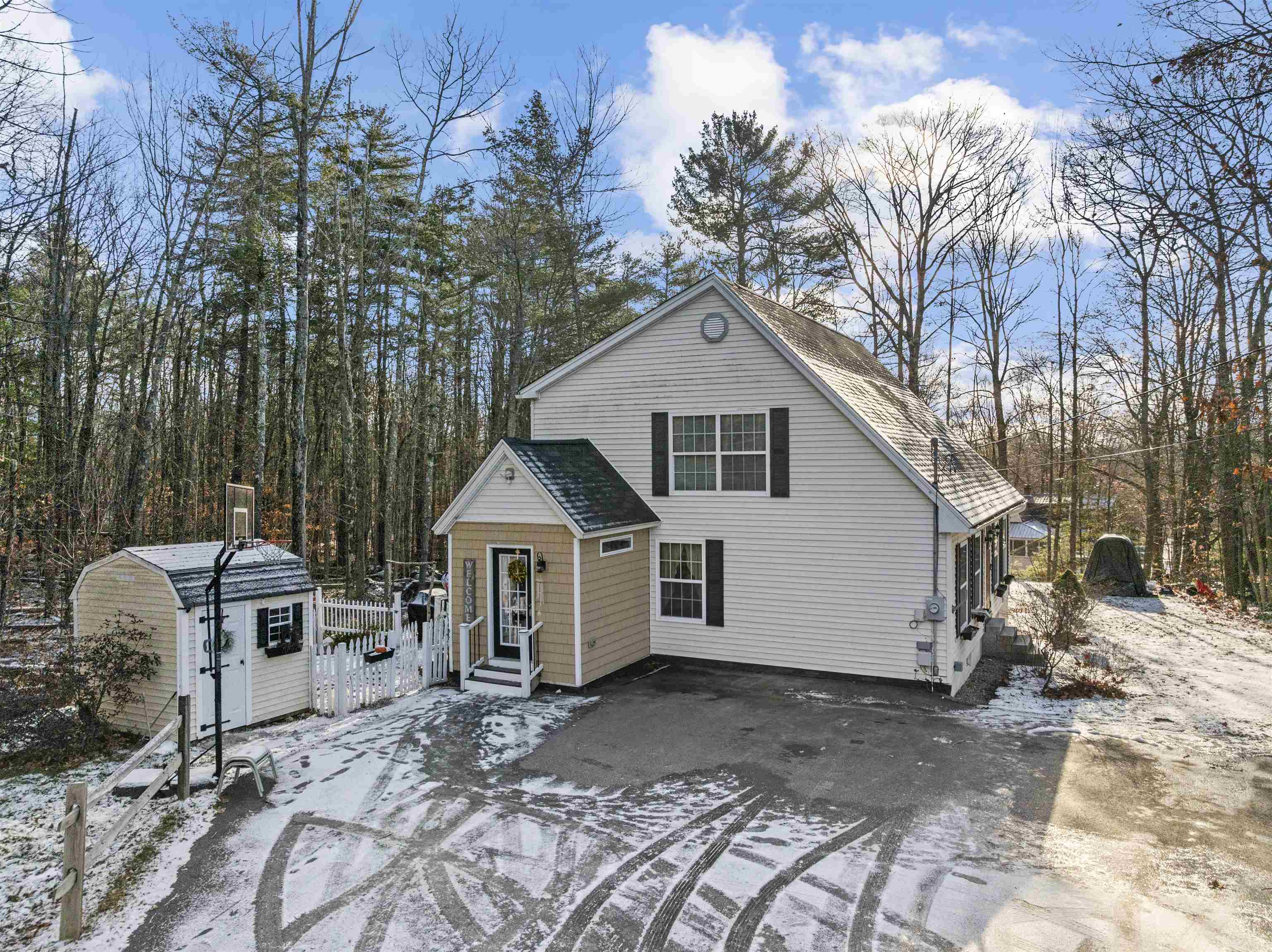 Homes for sale in Meredith, NH | 152 Parade Rd, Meredith, NH 03253 | MLS# 5071308