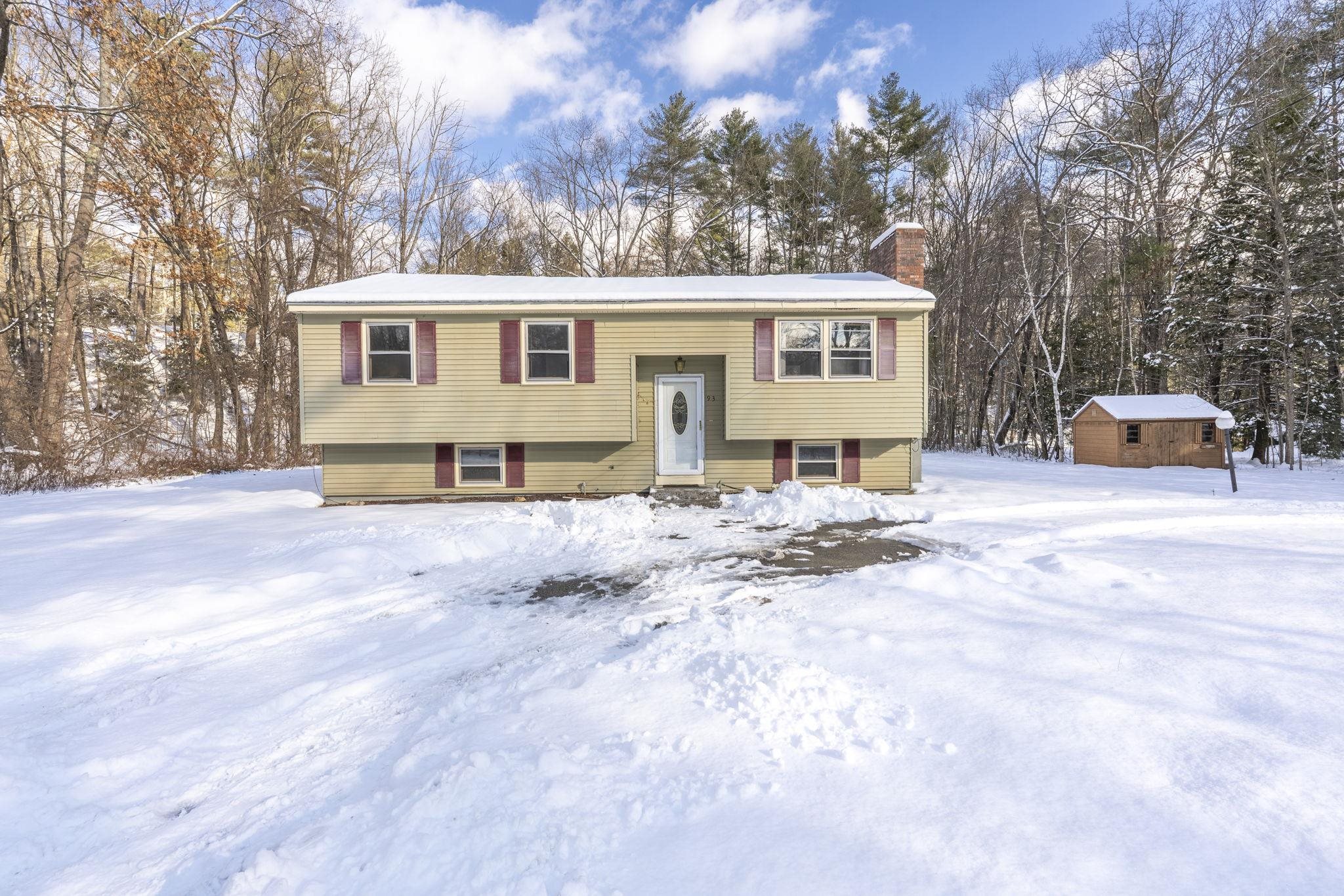 Homes for sale in Goffstown, NH | 93 Jason Dr, Goffstown, NH 03045 | MLS# 5071341