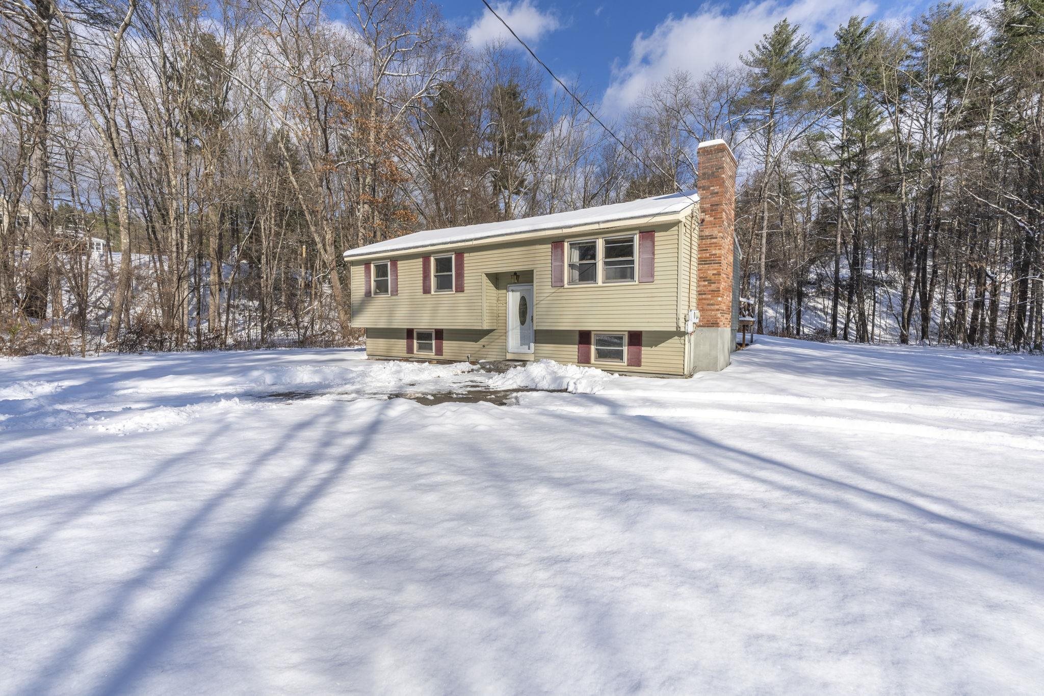 Homes for sale in Goffstown, NH | 93 Jason Dr, Goffstown, NH 03045 | MLS# 5071341