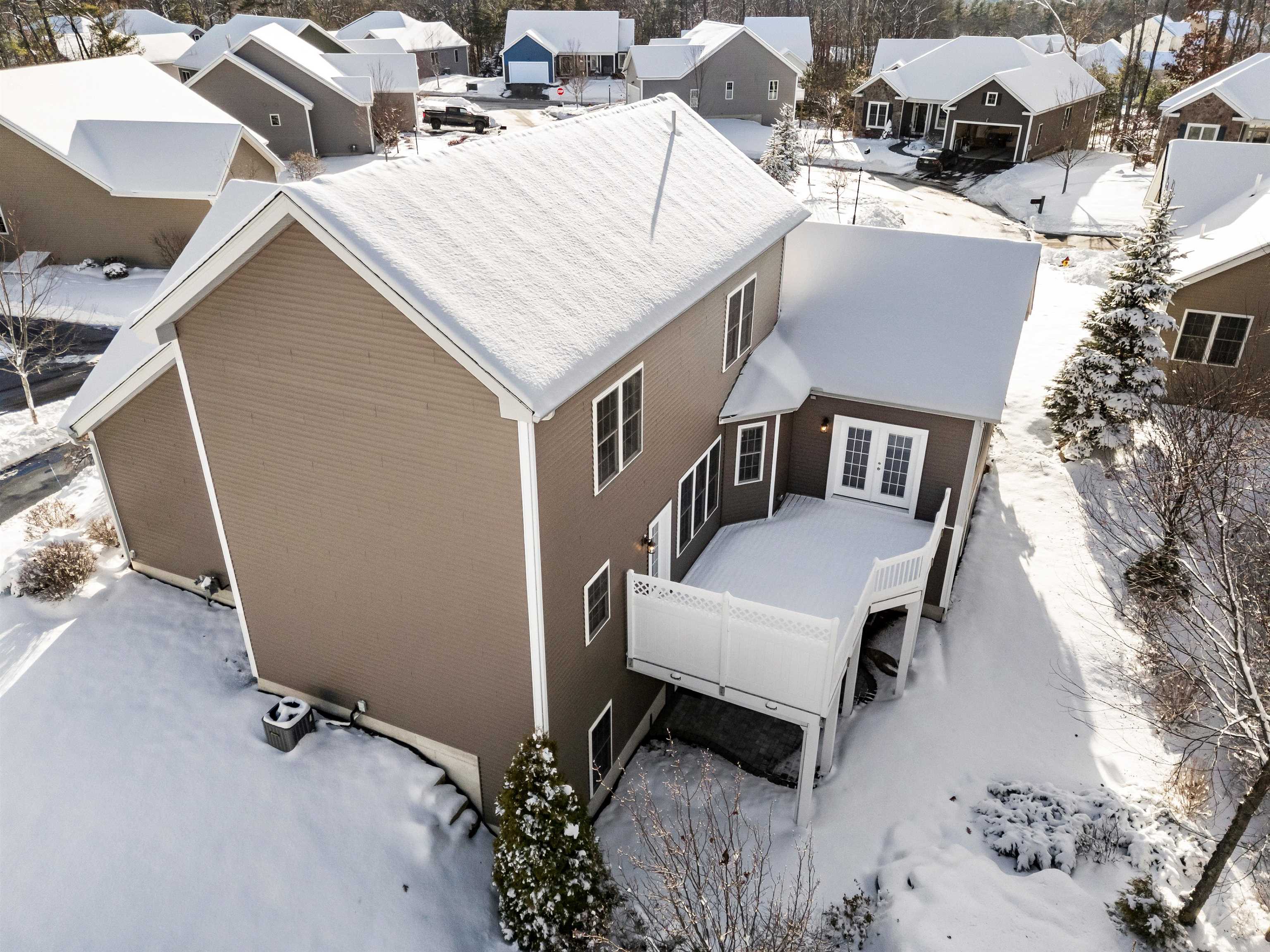 Homes for sale in Manchester, NH | 43 Maple Leaf Wy, Manchester, NH 03102 | MLS# 5071406