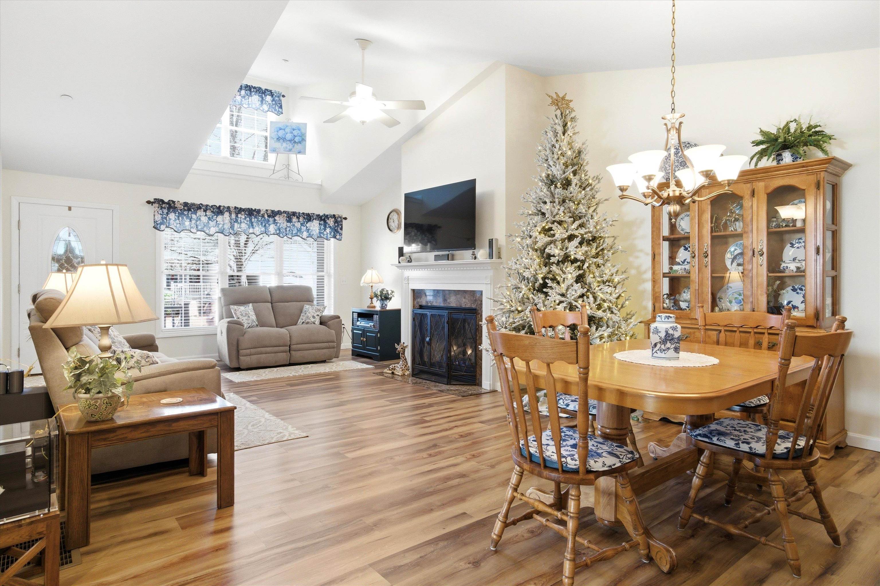 Homes for sale in Hudson, NH | 9 Doveton Ln #B, Hudson, NH 03051 | MLS# 5071454