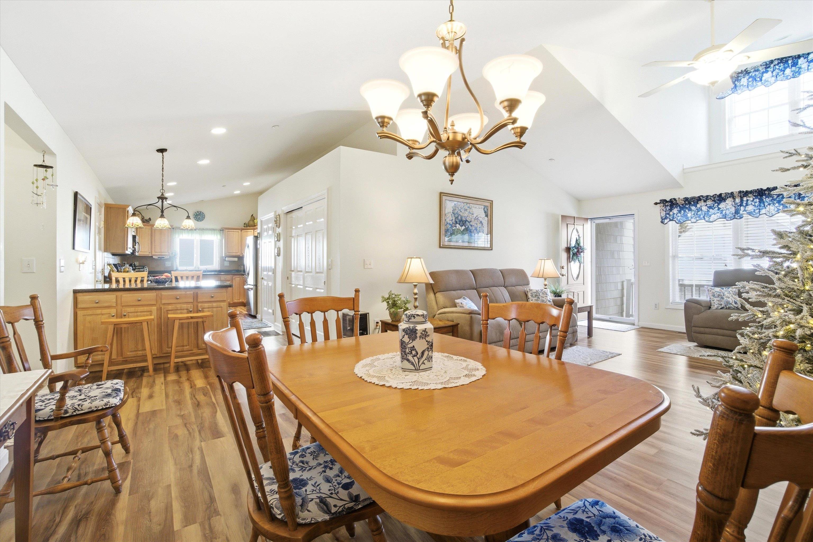 Homes for sale in Hudson, NH | 9 Doveton Ln #B, Hudson, NH 03051 | MLS# 5071454