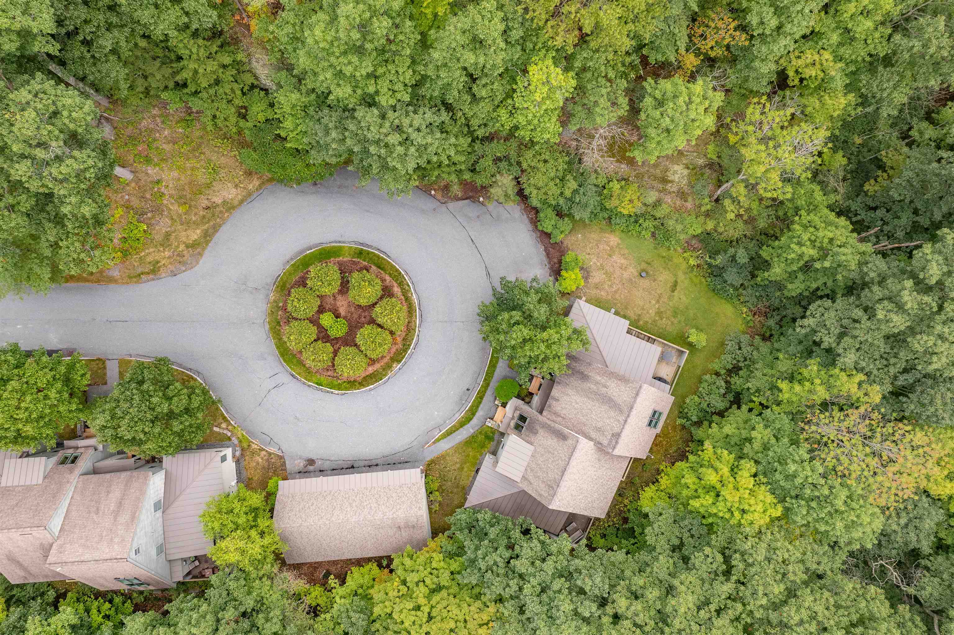 Homes for sale in Hartford, VT | 215 Granite Wy #8B, Hartford, VT 05059 | MLS# 5071459