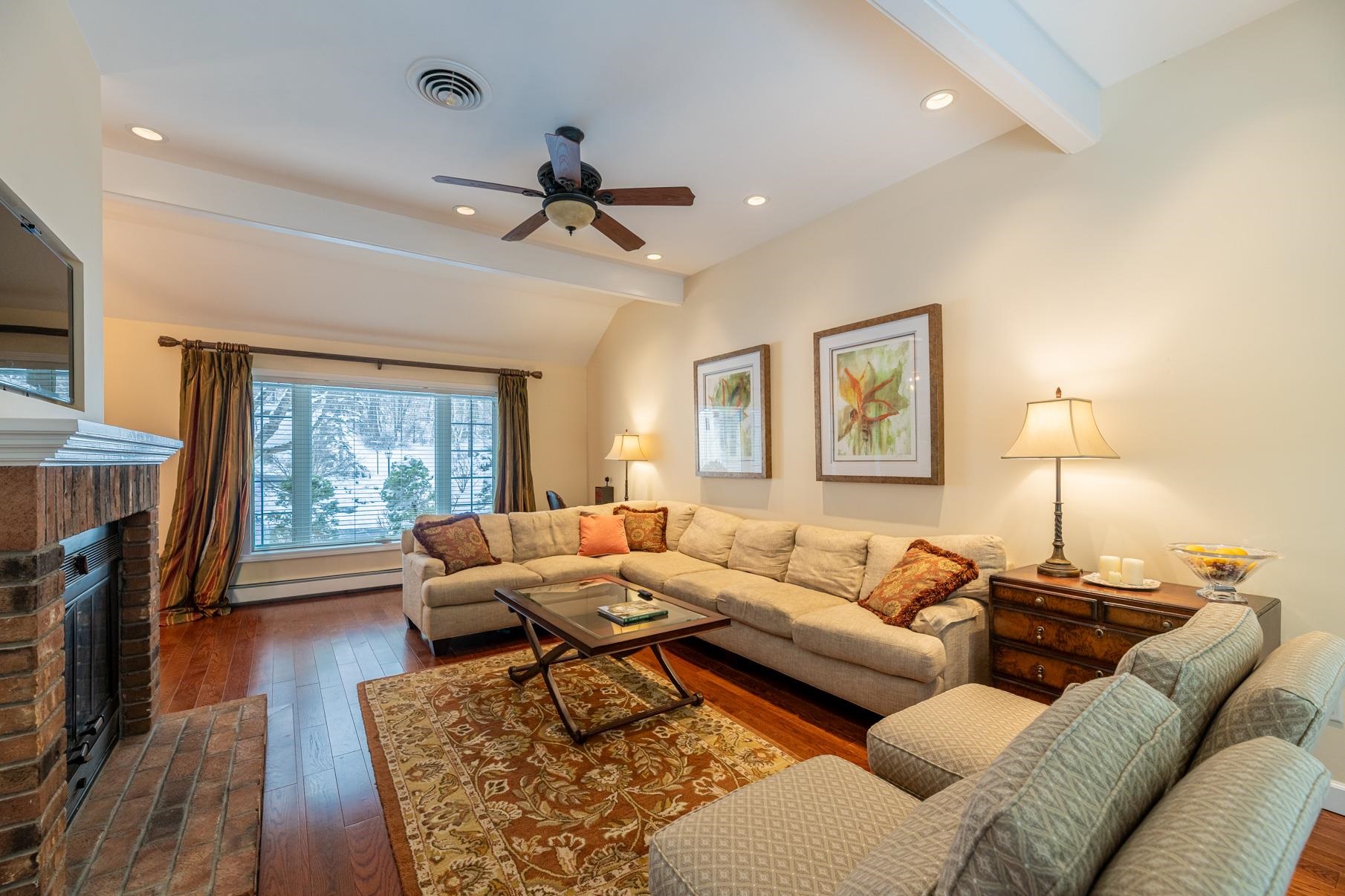 Homes for sale in Manchester, VT | 62 Owls Nest Cir #B-8, Manchester, VT 05254 | MLS# 5071502