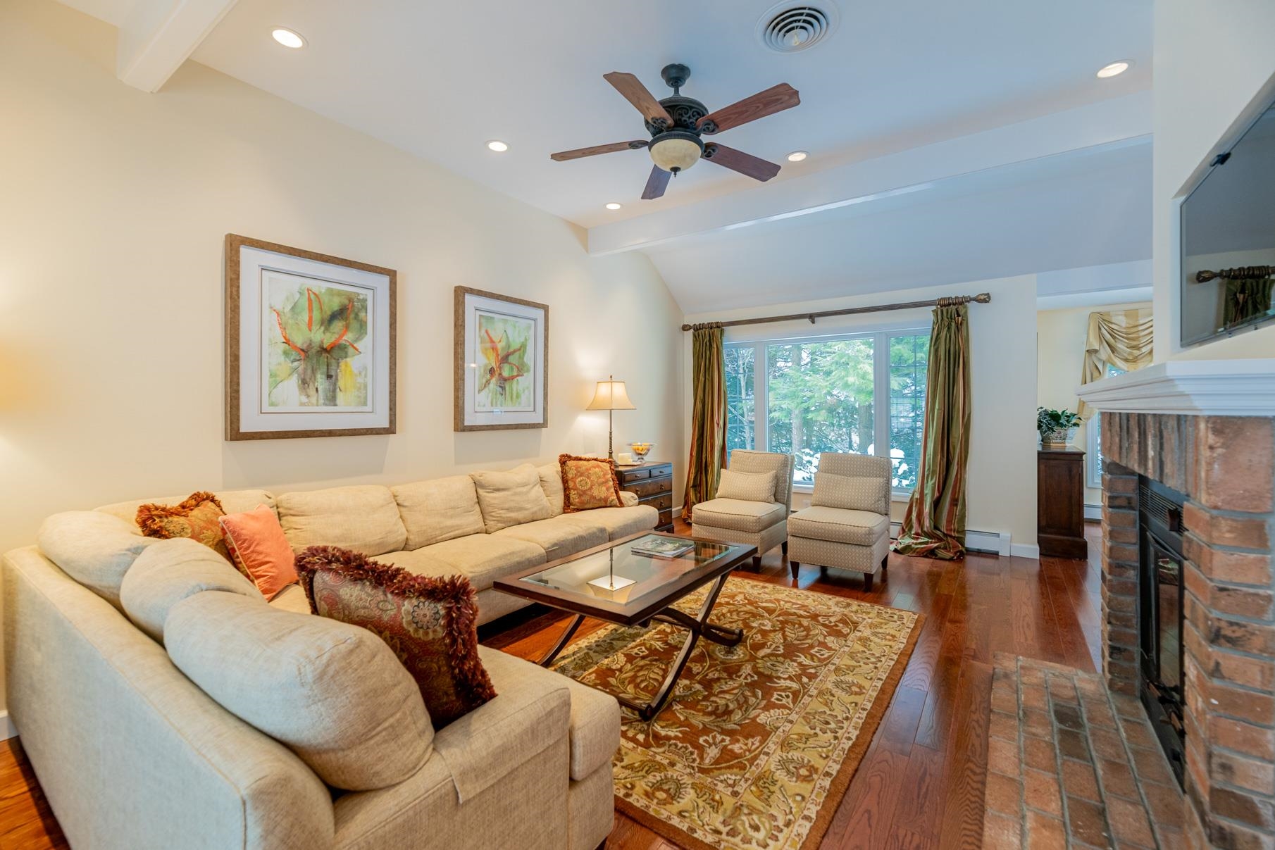 Homes for sale in Manchester, VT | 62 Owls Nest Cir #B-8, Manchester, VT 05254 | MLS# 5071502