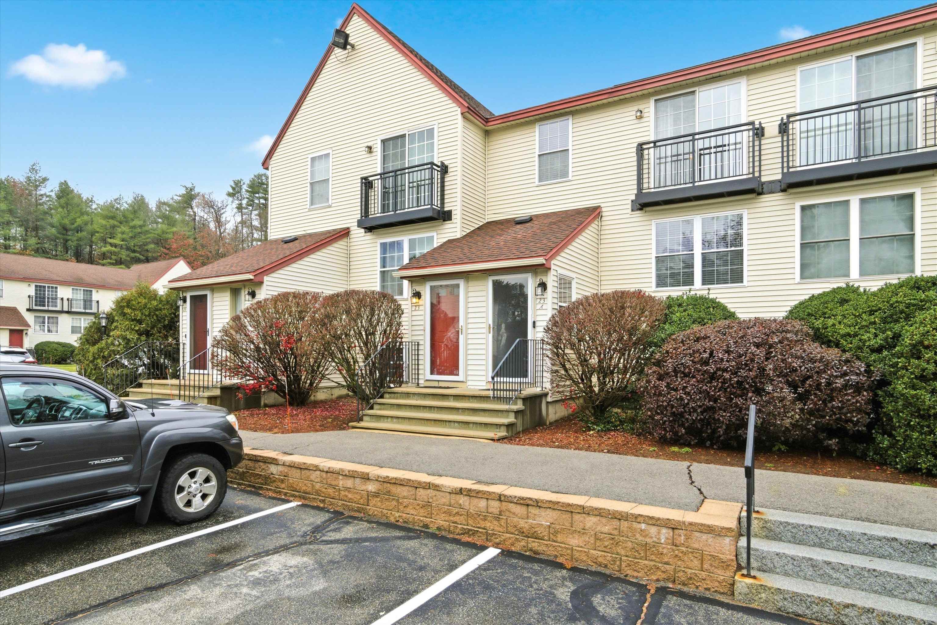 Homes for sale in Merrimack, NH | 23 Colonial Dr, Merrimack, NH 03054 | MLS# 5071529