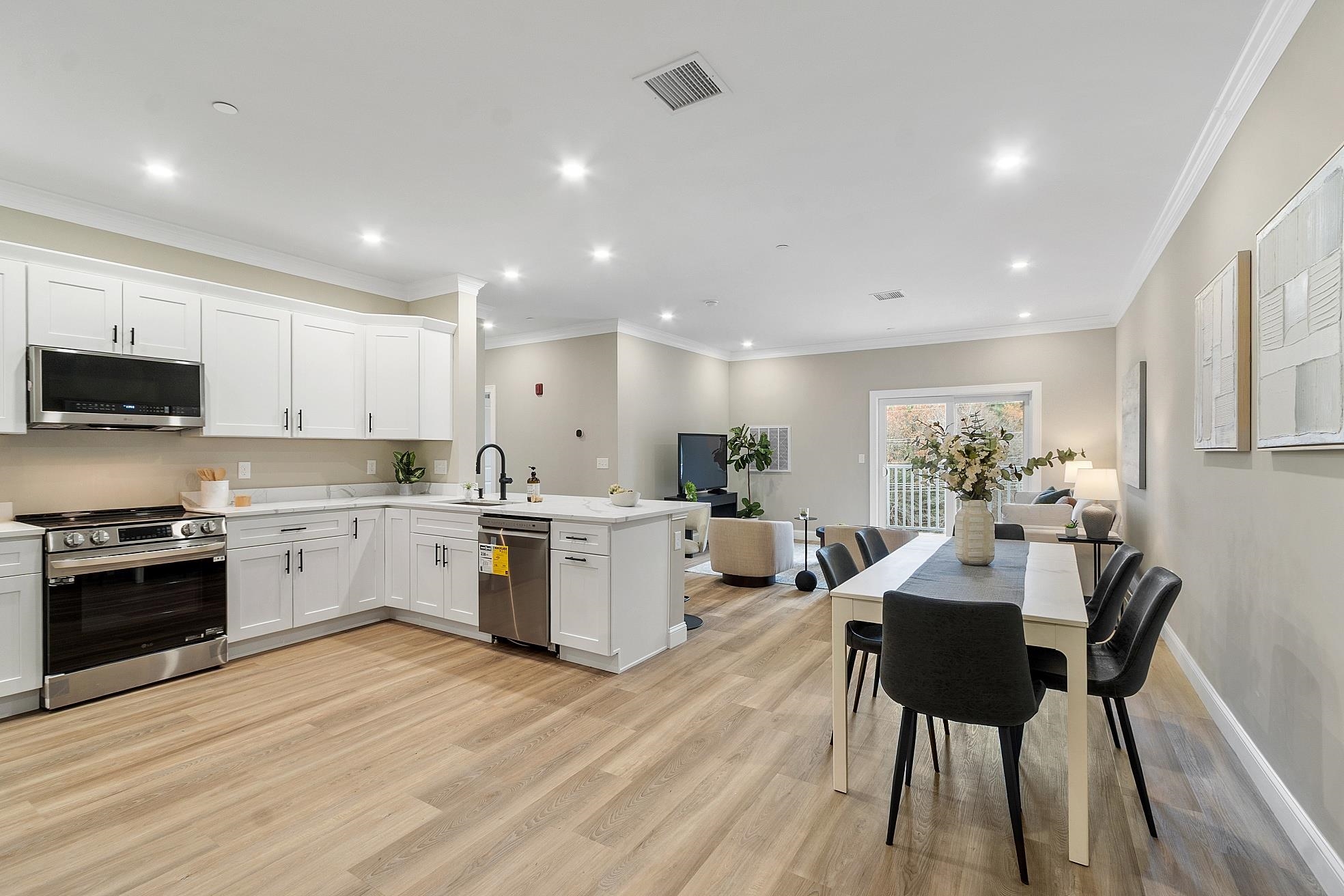 Homes for sale in Manchester, NH | 10100 S Willow St #202, Manchester, NH 03103 | MLS# 5071601