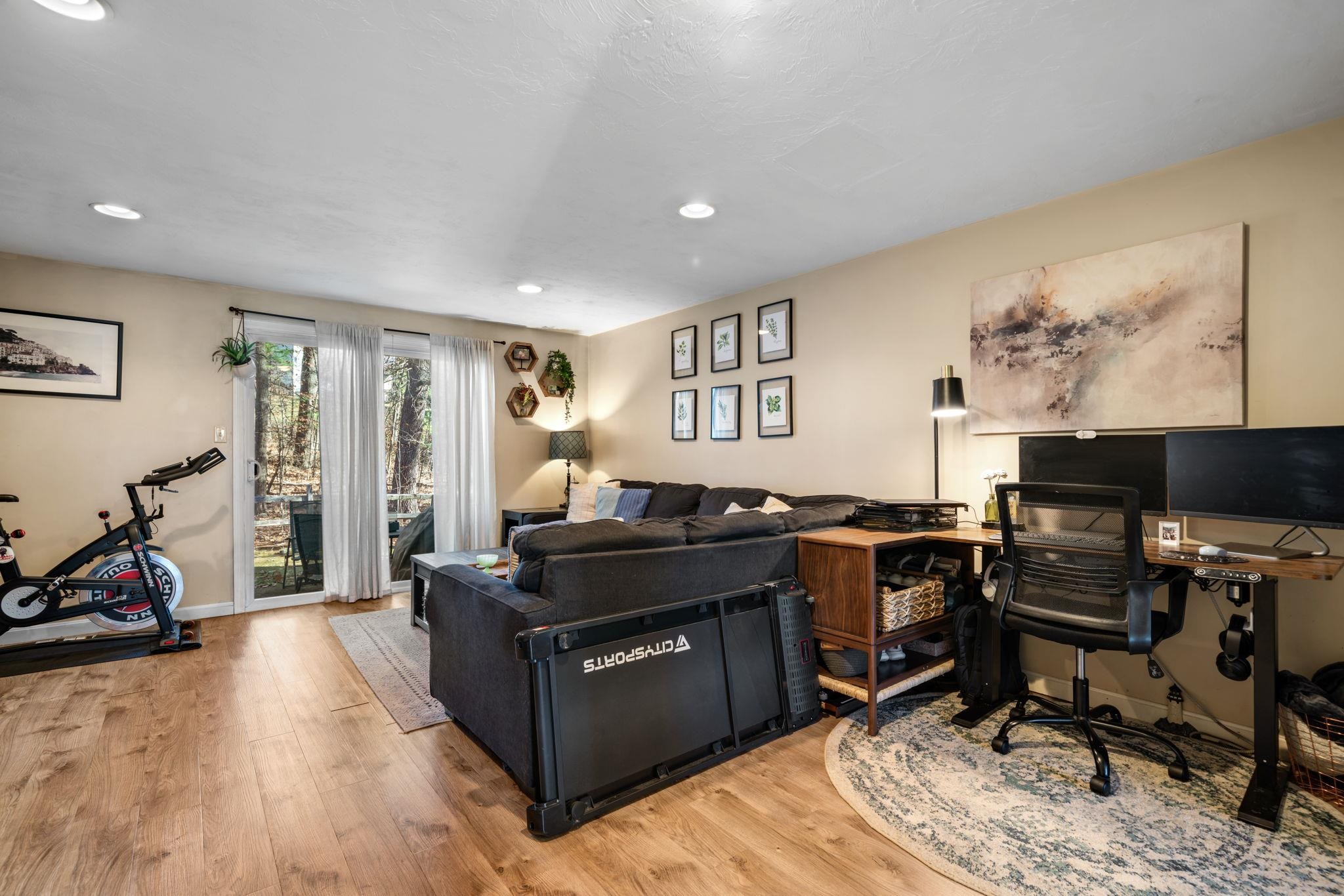 Homes for sale in Manchester, NH | 50 Edward J Roy Dr #10, Manchester, NH 03104 | MLS# 5071608