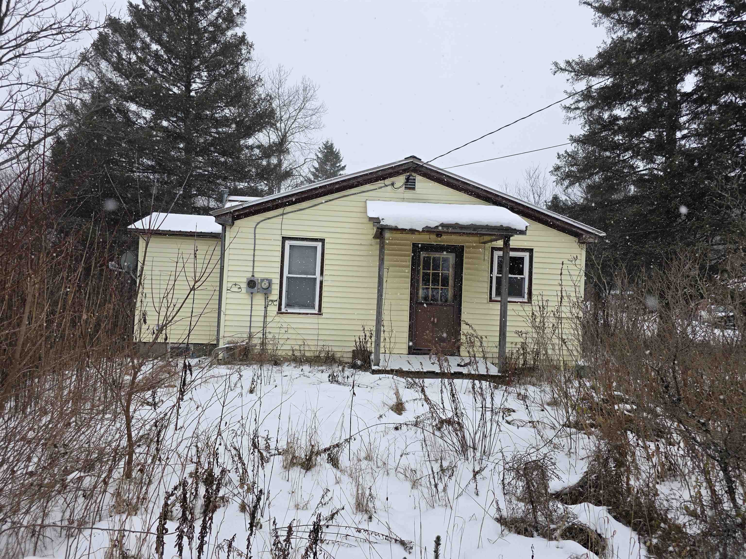 Homes for sale in Colebrook, NH | 400 New Hampshire Route 26, Colebrook, NH 03576 | MLS# 5071618