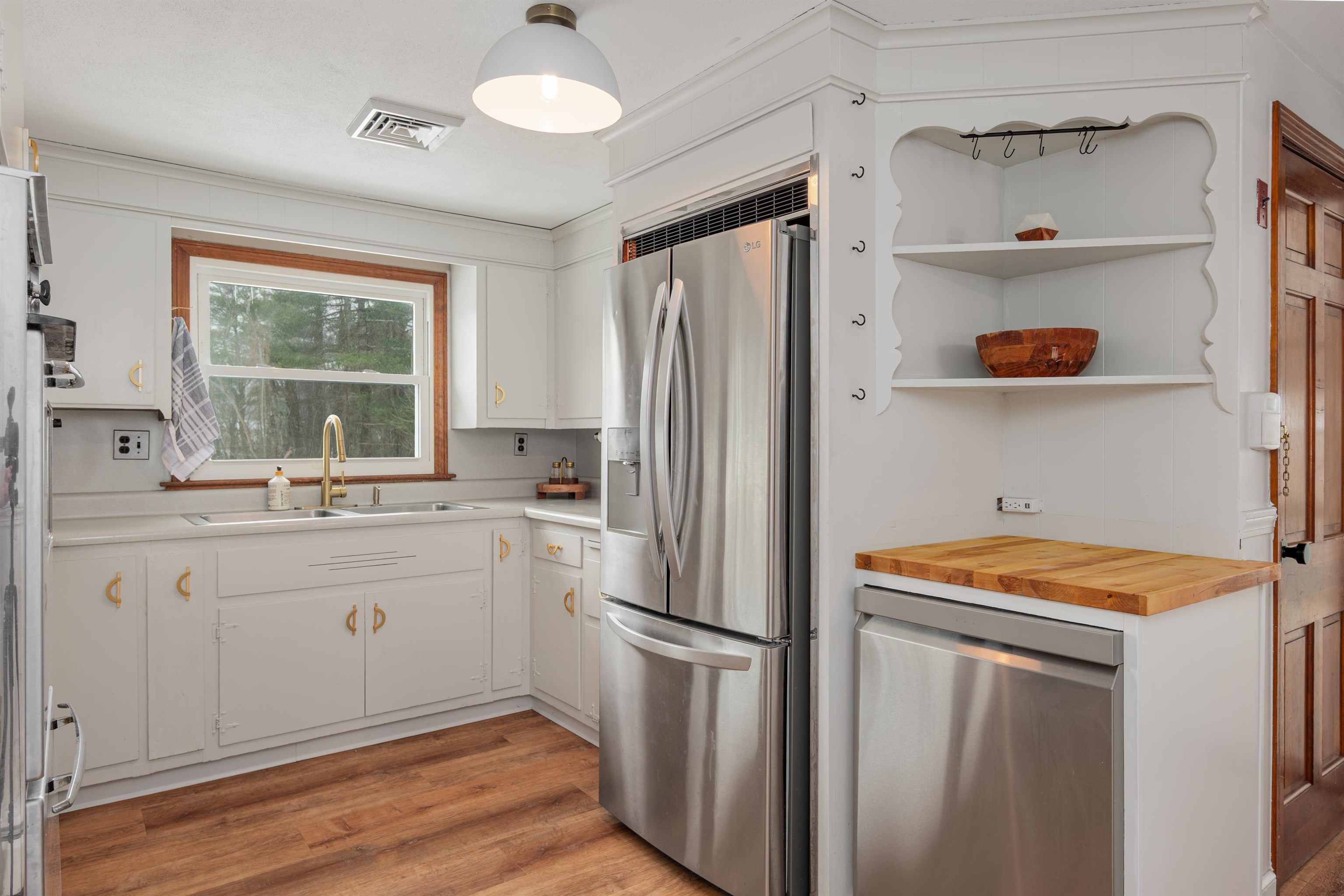 Homes for sale in Atkinson, NH | 5 Maple Ave, Atkinson, NH 03811 | MLS# 5071626