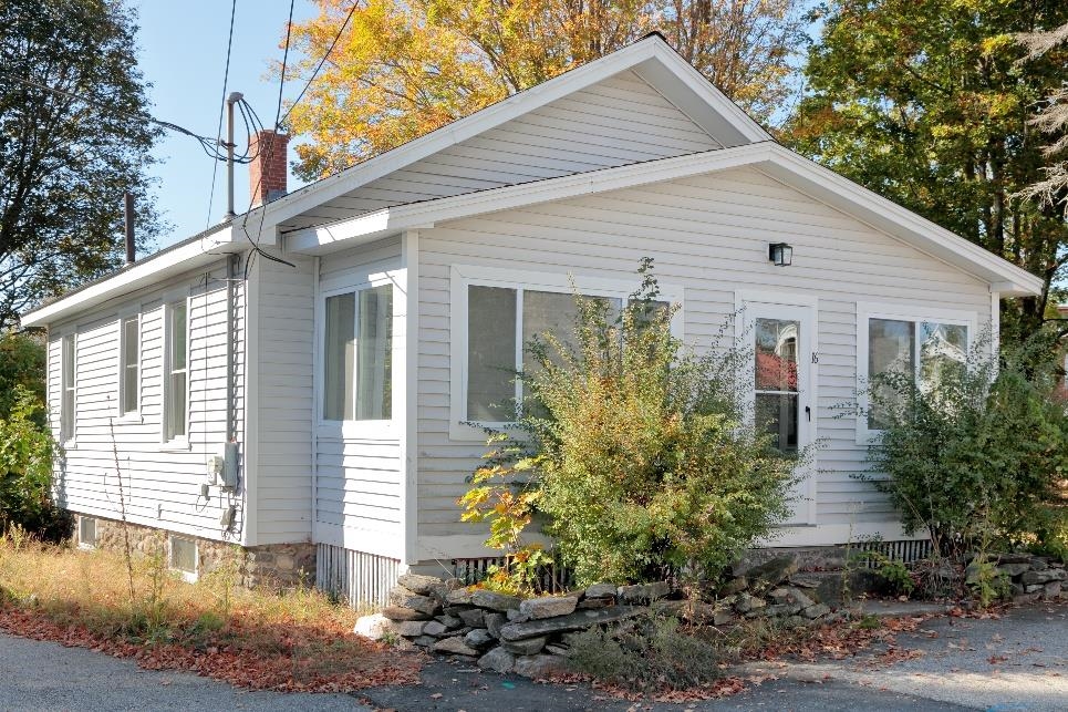 Homes for sale in Sanford, ME | 16 Proulx Ct, Sanford, ME 04083 | MLS# 5071630