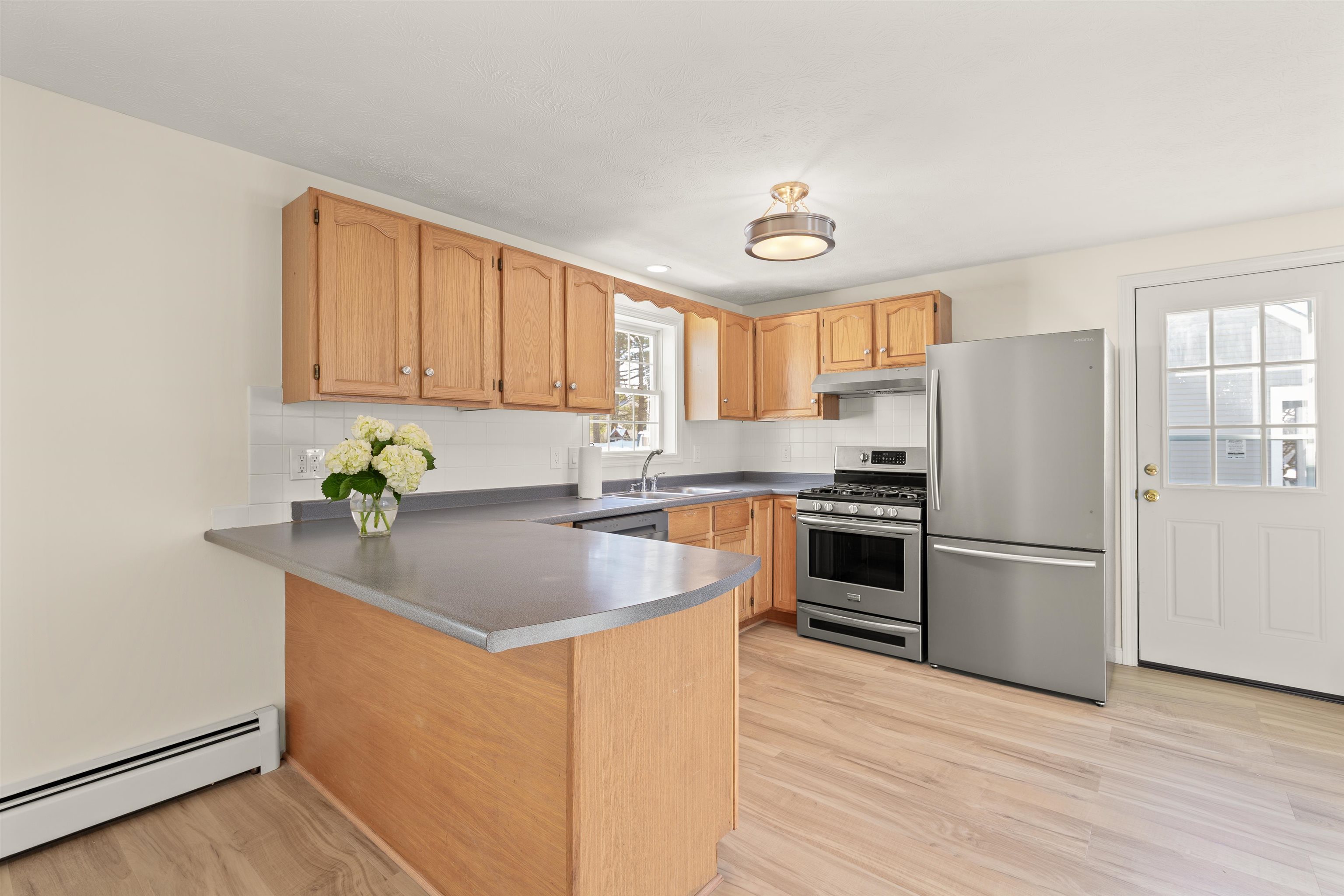 Homes for sale in Manchester, NH | 720 Brent St, Manchester, NH 01301 | MLS# 5071651