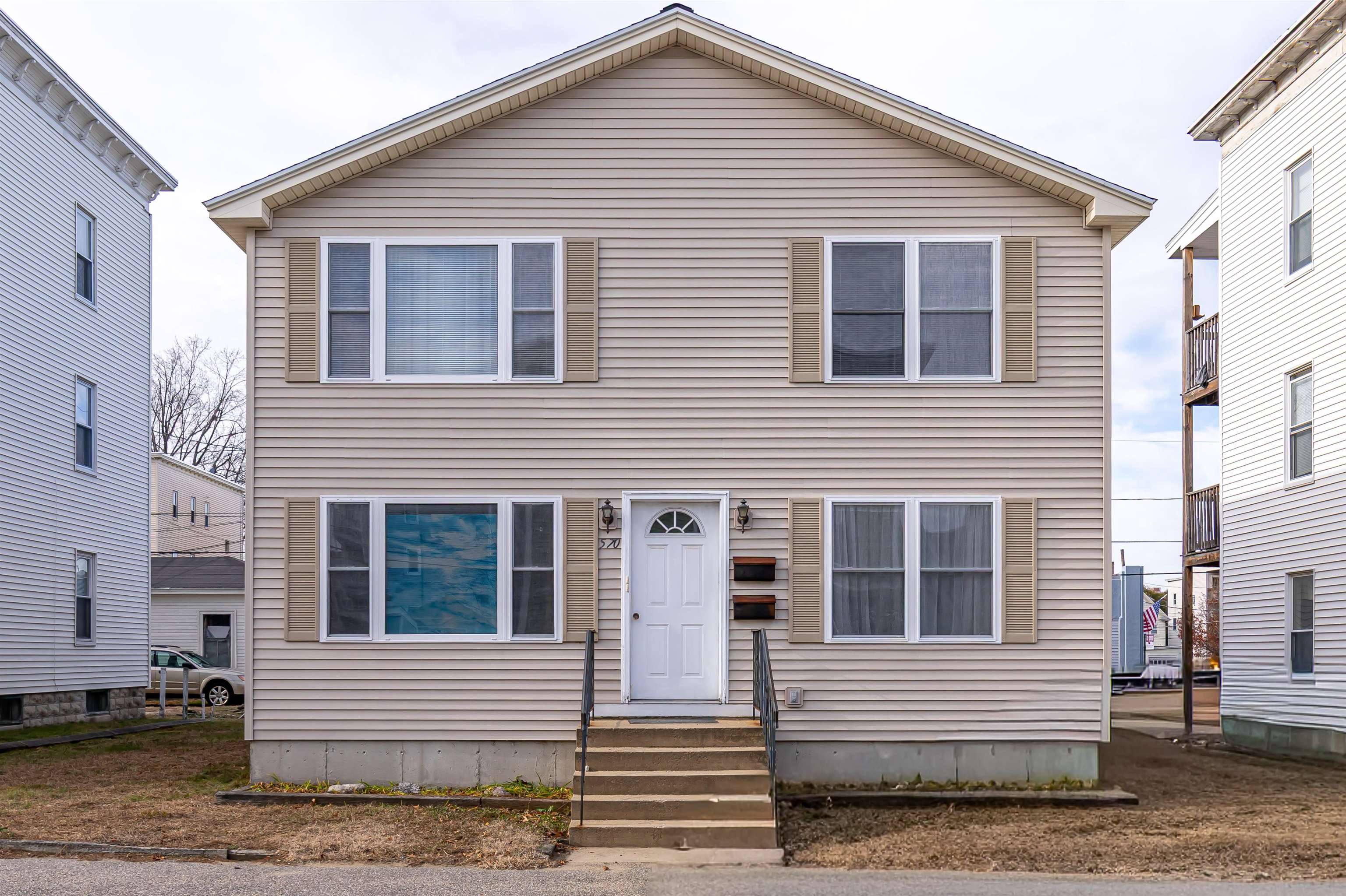 Homes for sale in Manchester, NH | 570 Montgomery St, Manchester, NH 03102 | MLS# 5071676