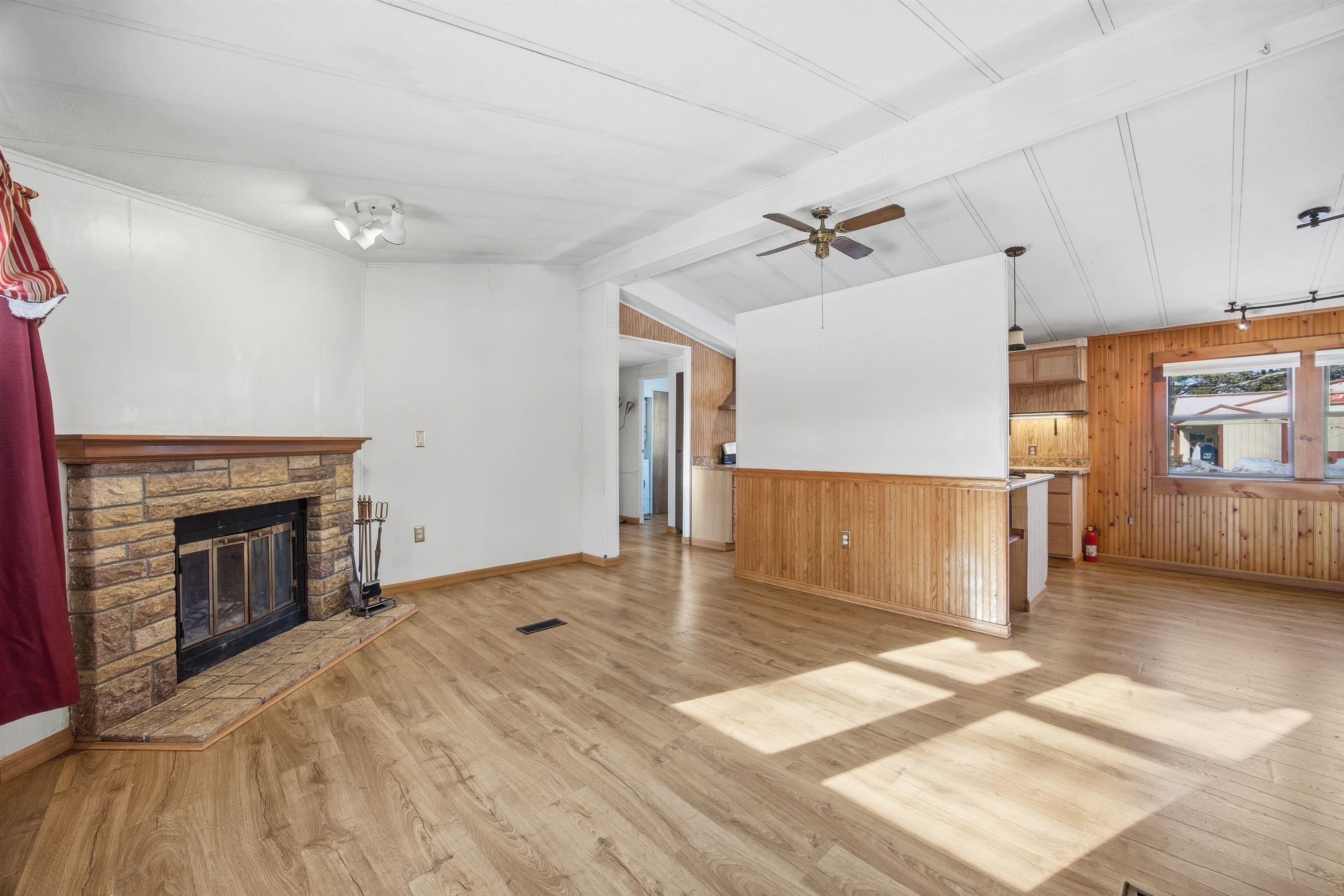 Homes for sale in Exeter, NH | 97 Linden St #4, Exeter, NH 03833 | MLS# 5071720