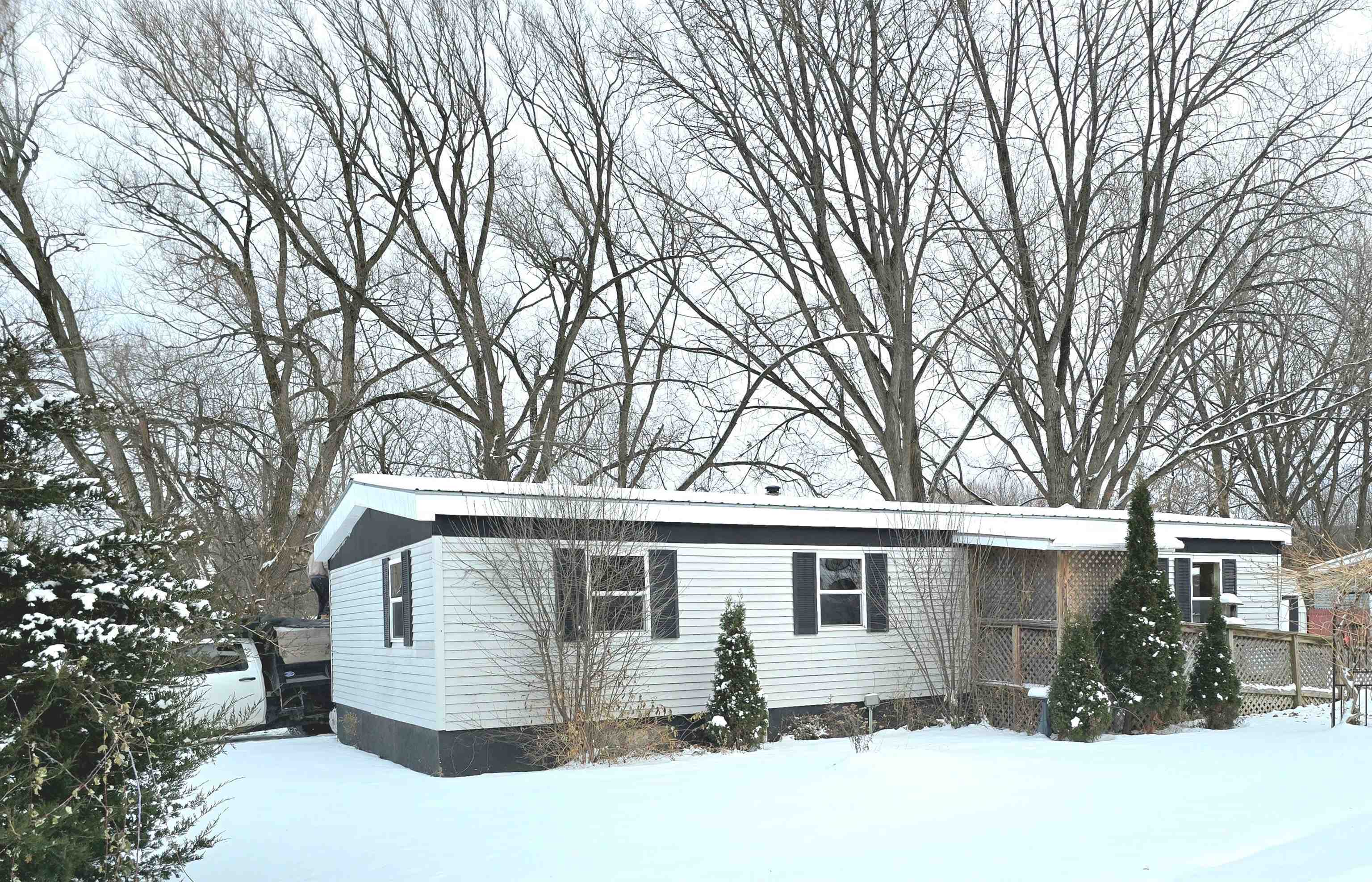 Homes for sale in St. Albans City, VT | 131 Crosby Dr, St. Albans City, VT 05478 | MLS# 5071721