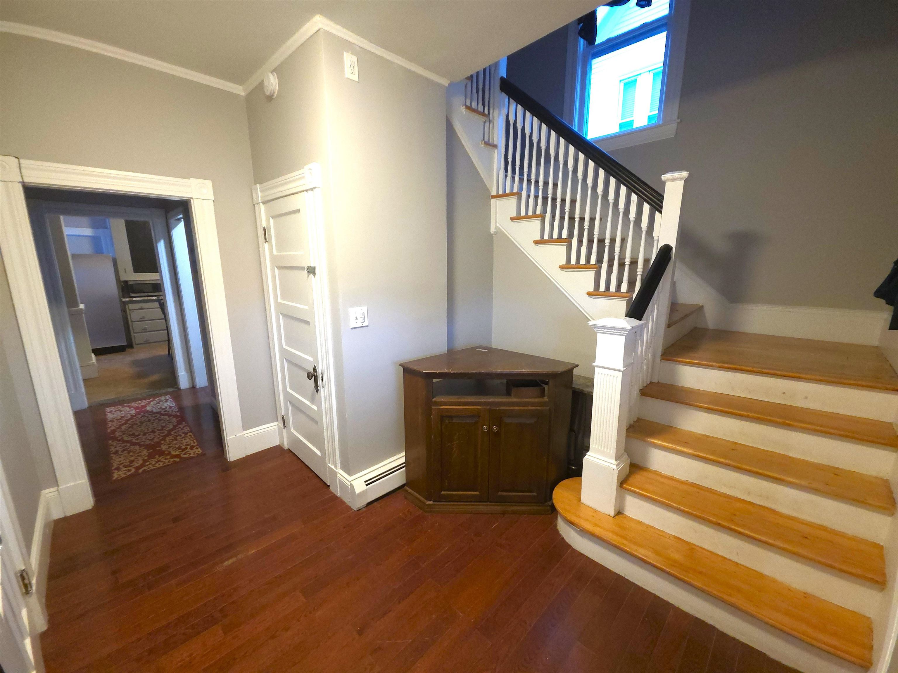 Homes for sale in Manchester, NH | 729 Pine St, Manchester, NH 03104 | MLS# 5071748