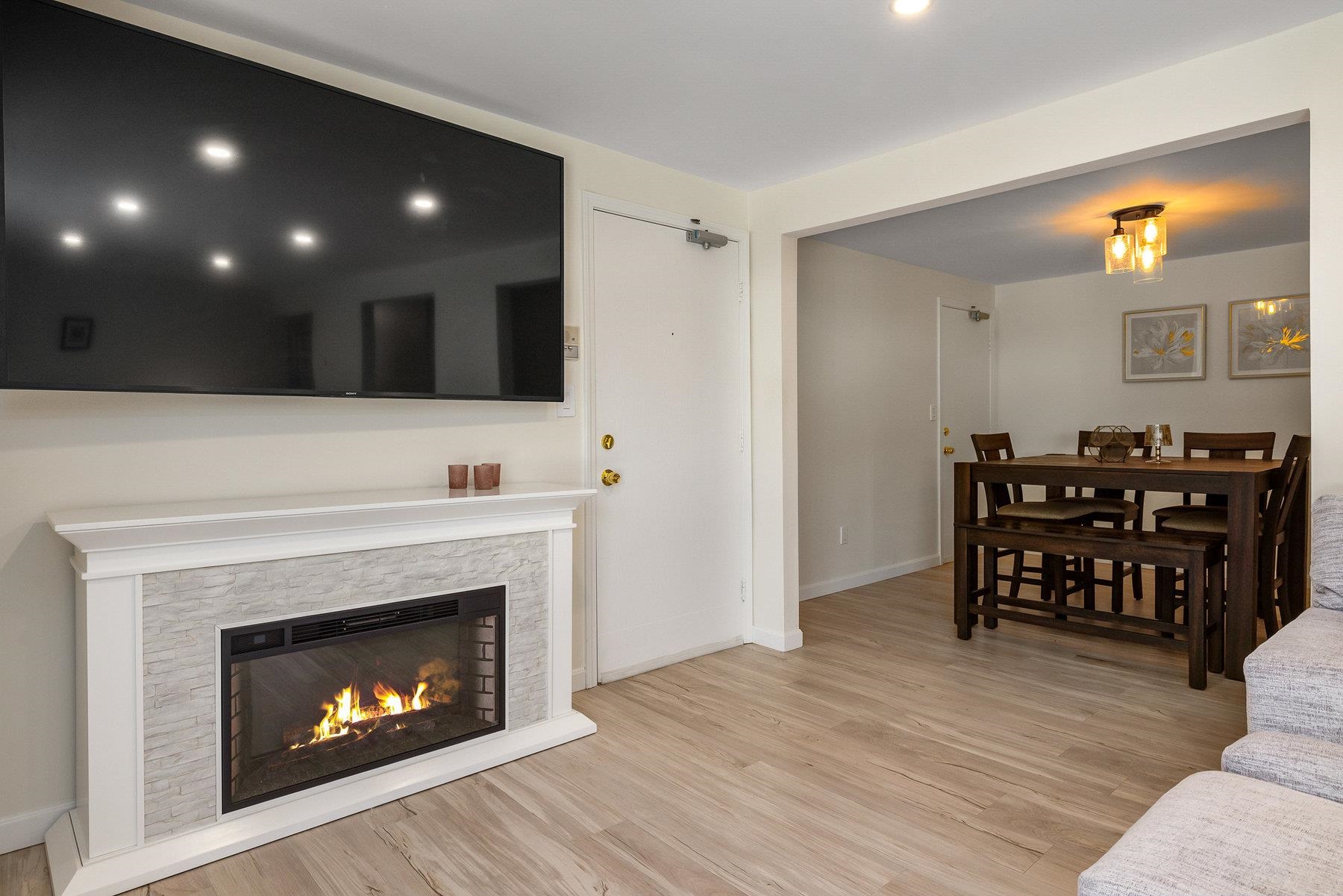 Homes for sale in Exeter, NH | 4 Brookside Dr #10, Exeter, NH 03833 | MLS# 5071750