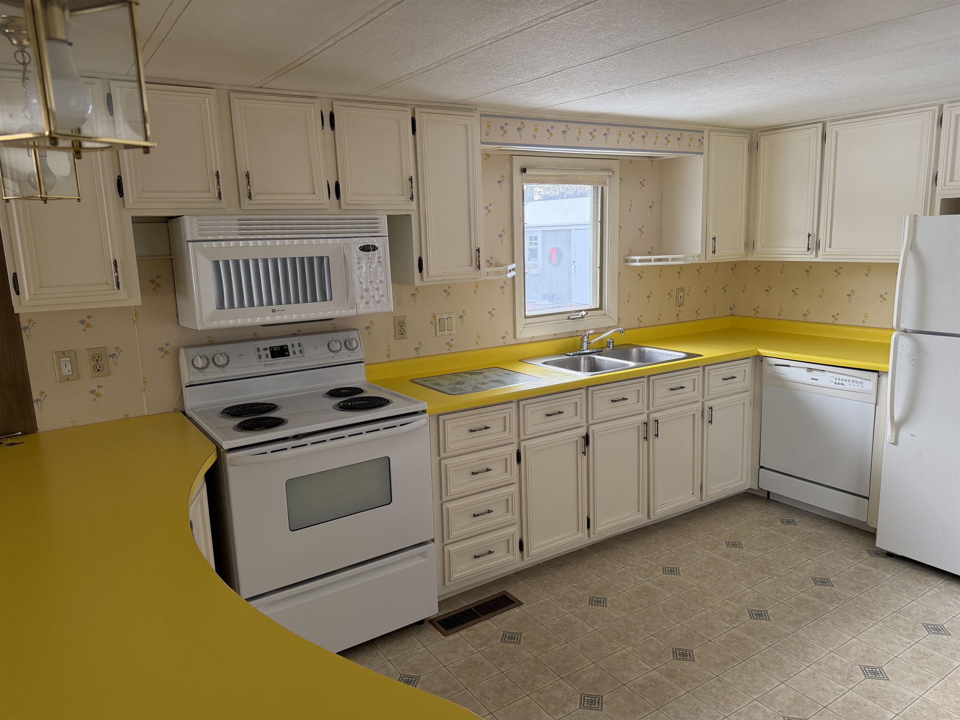 Homes for sale in Seabrook, NH | 47 Scott Ave, Seabrook, NH 03874 | MLS# 5071761