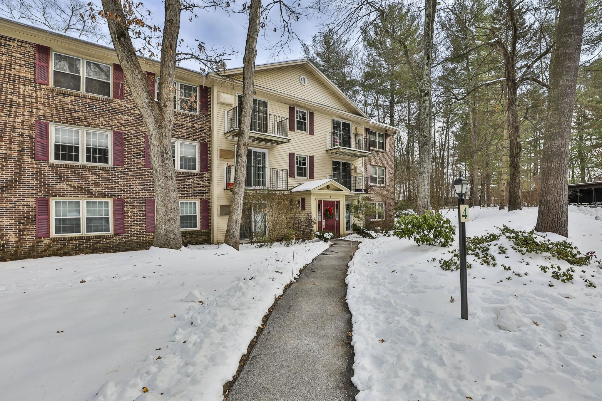 Homes for sale in Nashua, NH | 4-08 Autumn Leaf Dr #8, Nashua, NH 03060 | MLS# 5071778