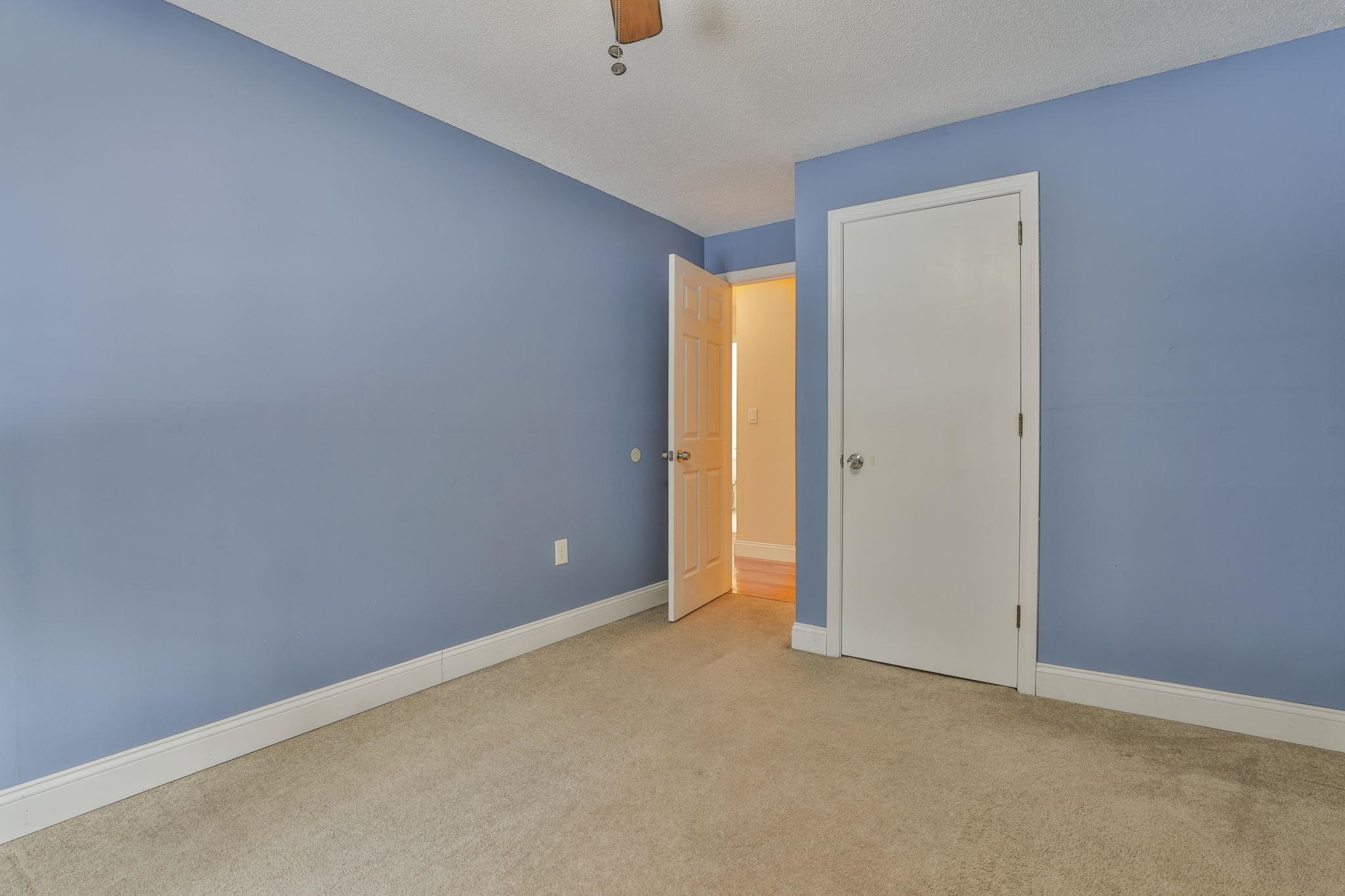 Homes for sale in Nashua, NH | 4 08 Autumn Leaf Dr #8, Nashua, NH 03060 | MLS# 5071778