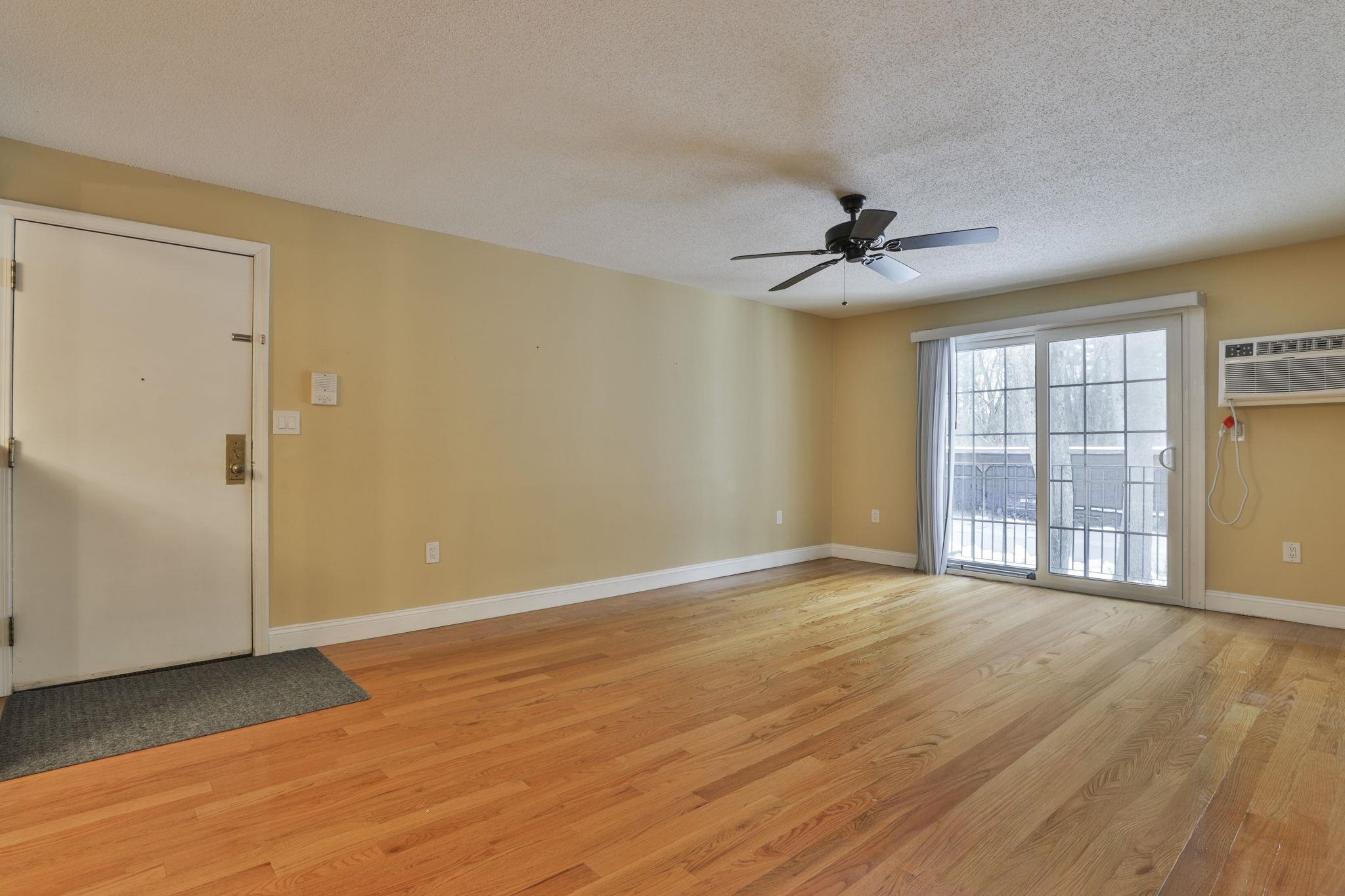 Homes for sale in Nashua, NH | 4-08 Autumn Leaf Dr #8, Nashua, NH 03060 | MLS# 5071778