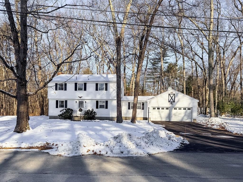 Homes for sale in Hudson, NH | 1 Old Coach Rd, Hudson, NH 03051 | MLS# 5071803