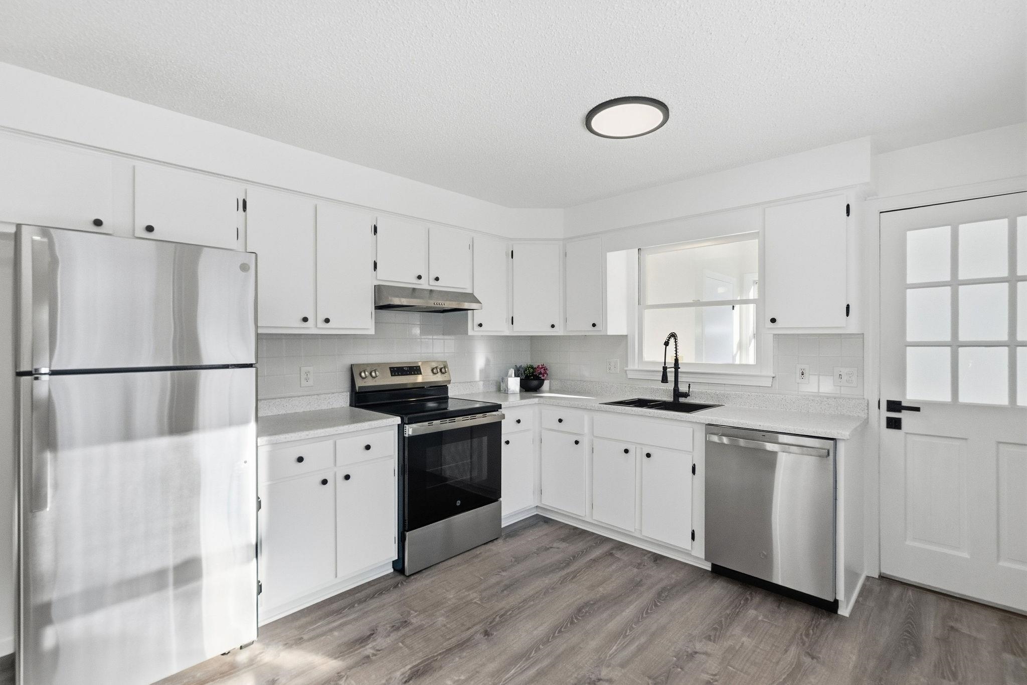 Homes for sale in Manchester, NH | 361 Joseph Street Ext, Manchester, NH 03102 | MLS# 5071806