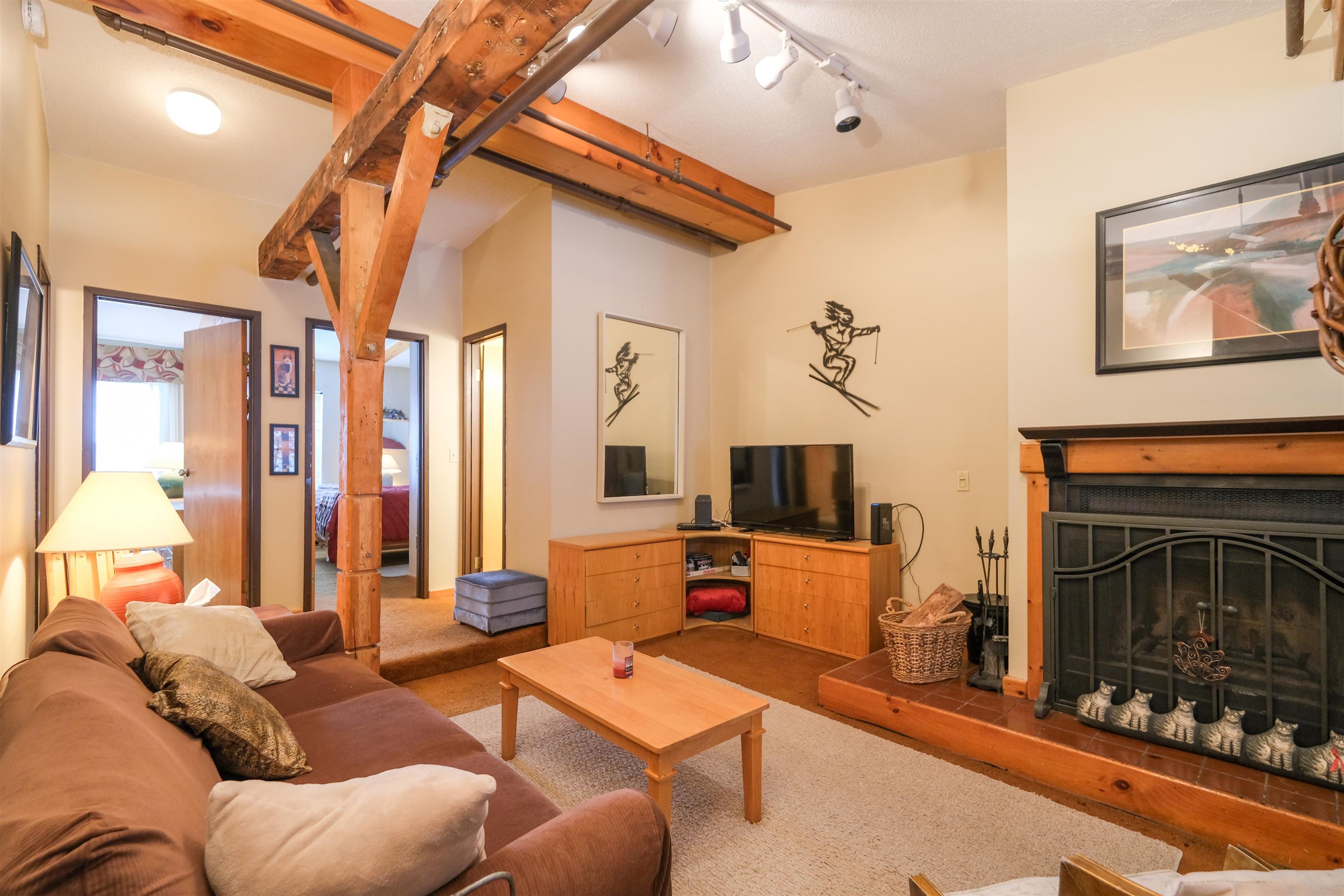 Homes for sale in Ludlow, VT | 145 Main St #212, Ludlow, VT 05149 | MLS# 5071830