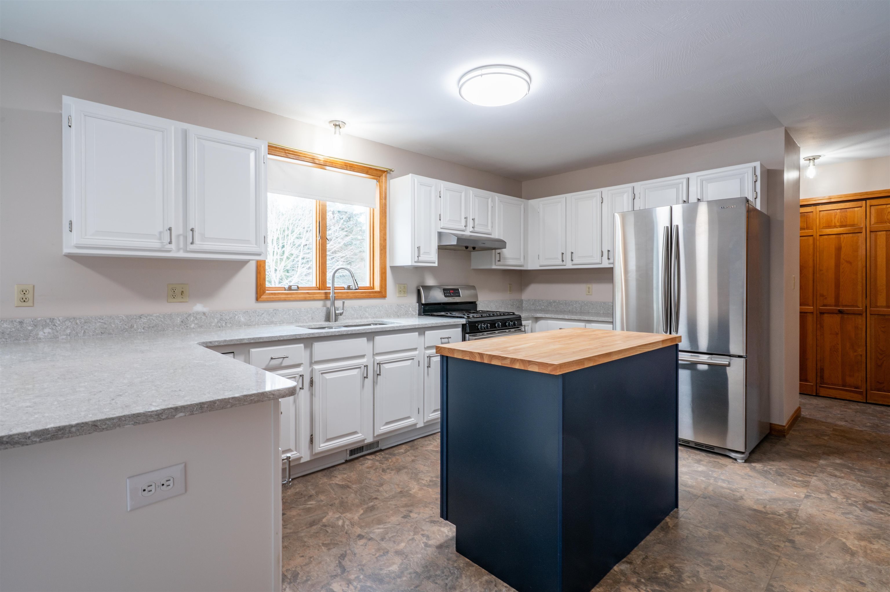 Homes for sale in Merrimack, NH | 14 Brant Dr, Merrimack, NH 03054 | MLS# 5071857