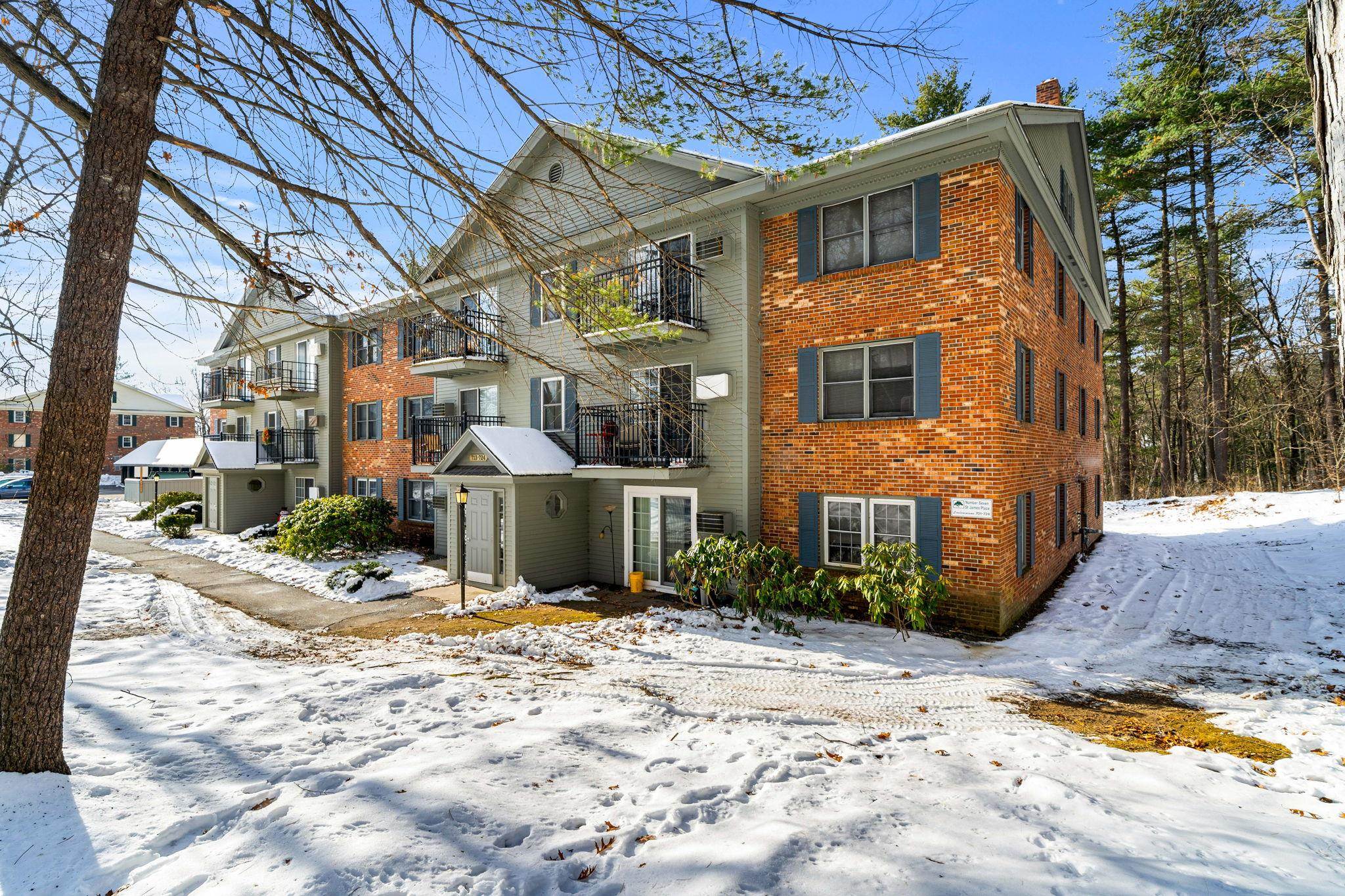 Homes for sale in Nashua, NH | 7 Saint James Pl #724, Nashua, NH 03062 | MLS# 5071878