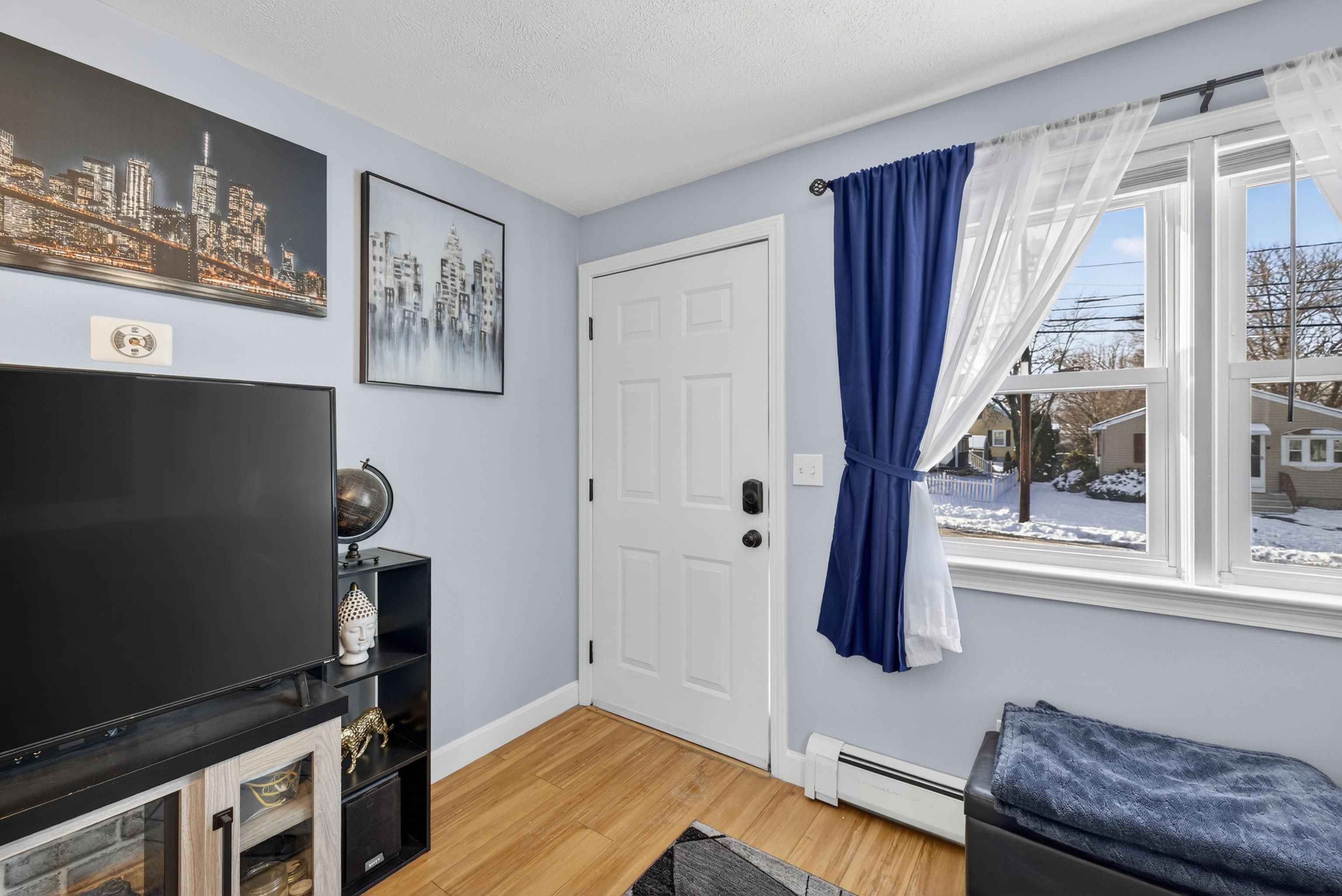 Homes for sale in Manchester, NH | 65 Taylor St, Manchester, NH 03103 | MLS# 5071896