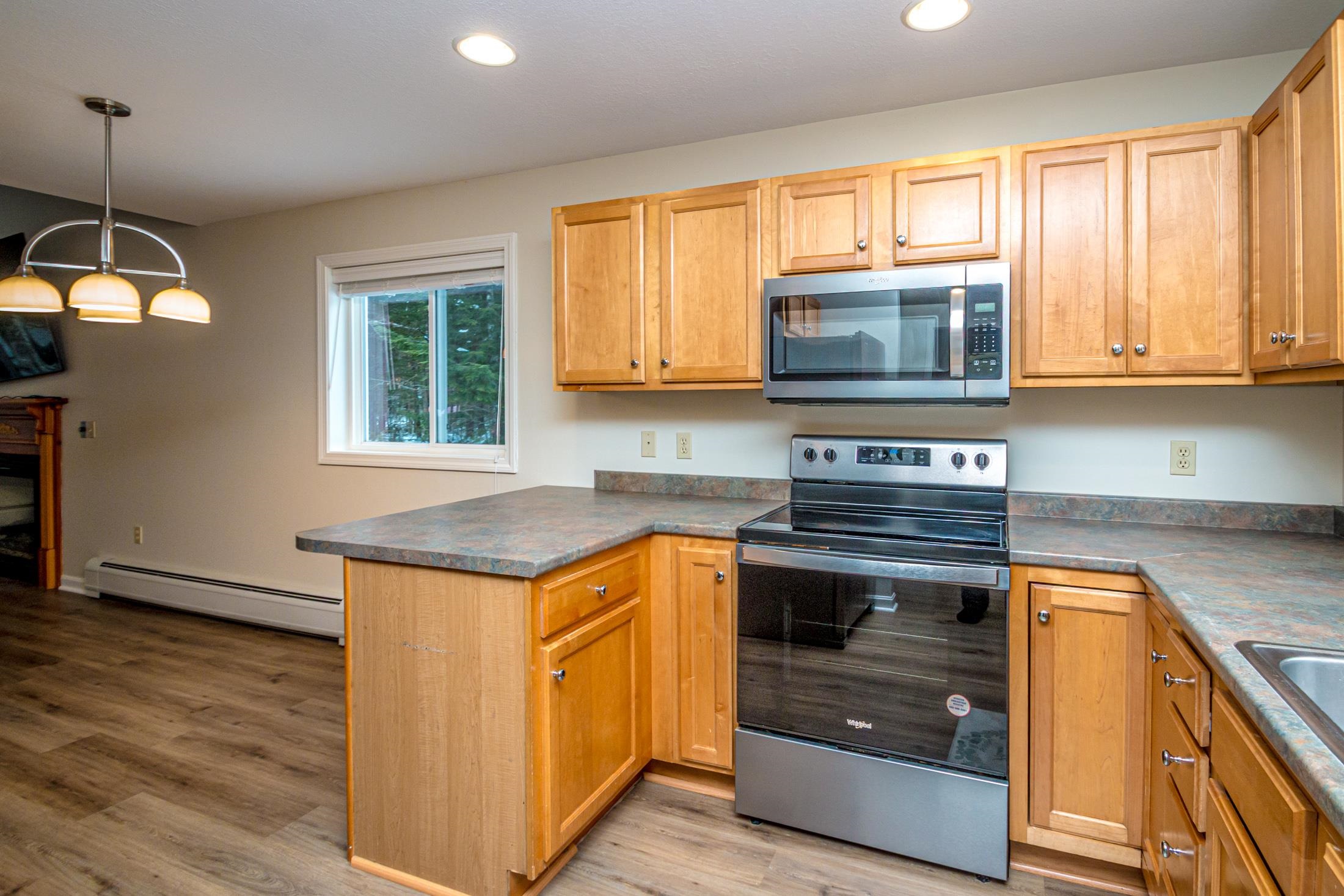 89 Nearledge Rd, Conway, NH 03860