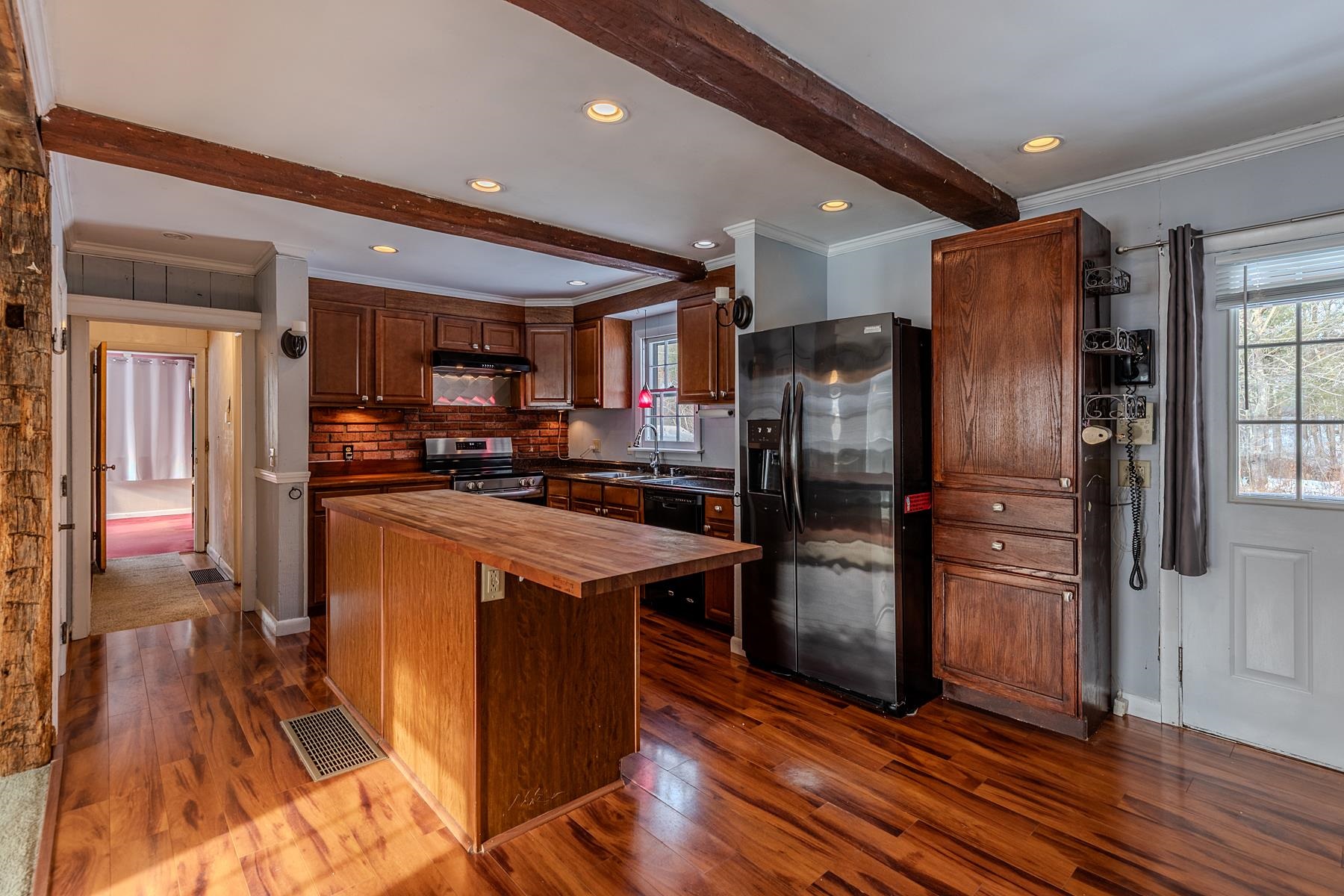 Homes for sale in Arlington, VT | 52 Walker Mdw, Arlington, VT 05250 | MLS# 5071909