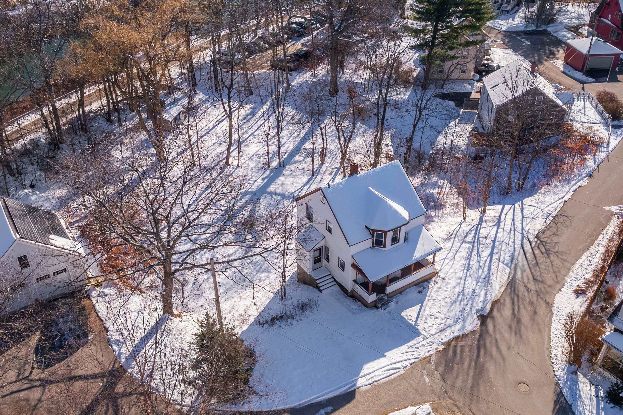 Homes for sale in Kittery, ME | 36 Traip Ave, Kittery, ME 03904 | MLS# 5071924