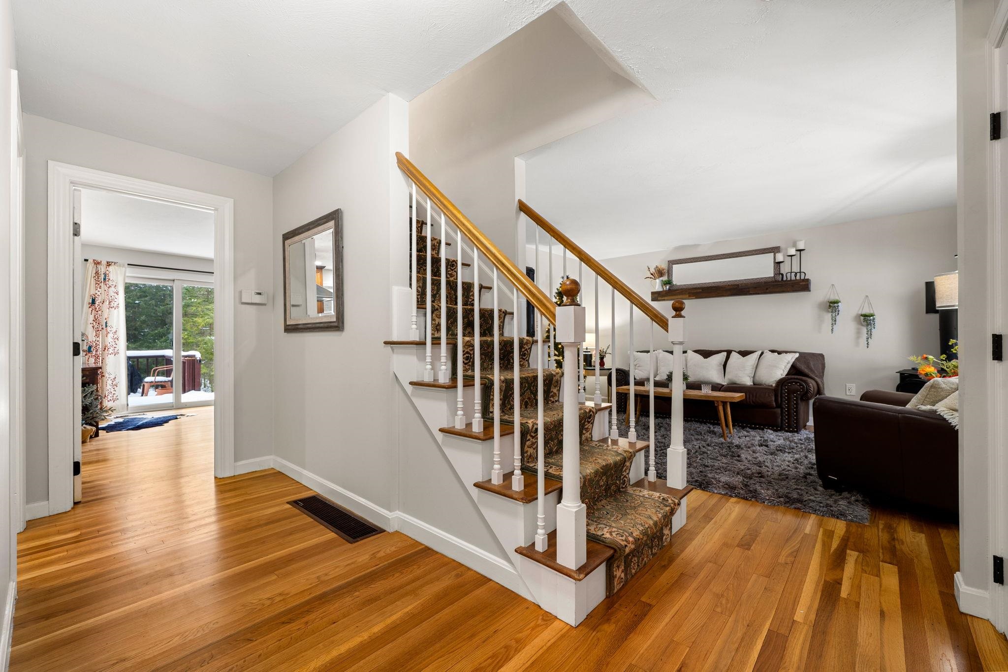 Homes for sale in Bedford, NH | 17 Oriole Dr, Bedford, NH 03110 | MLS# 5071931