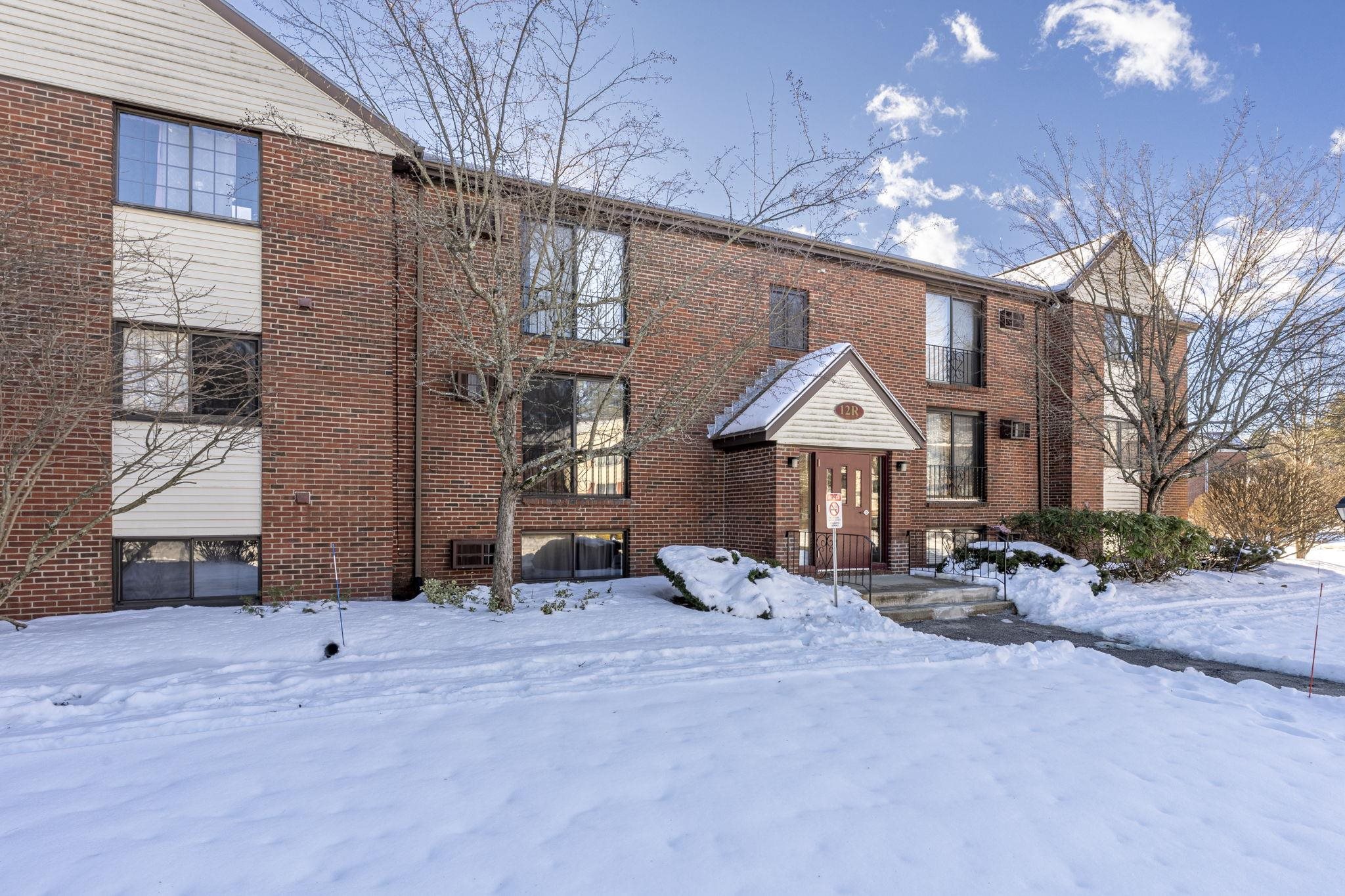 Homes for sale in Manchester, NH | 12 English Village Rd #201, Manchester, NH 03102 | MLS# 5071942